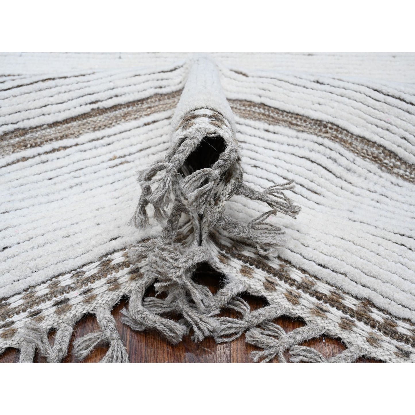 10'X14'5" Daisy White Hand Knotted Horizontal Line Pattern Moroccan Rug