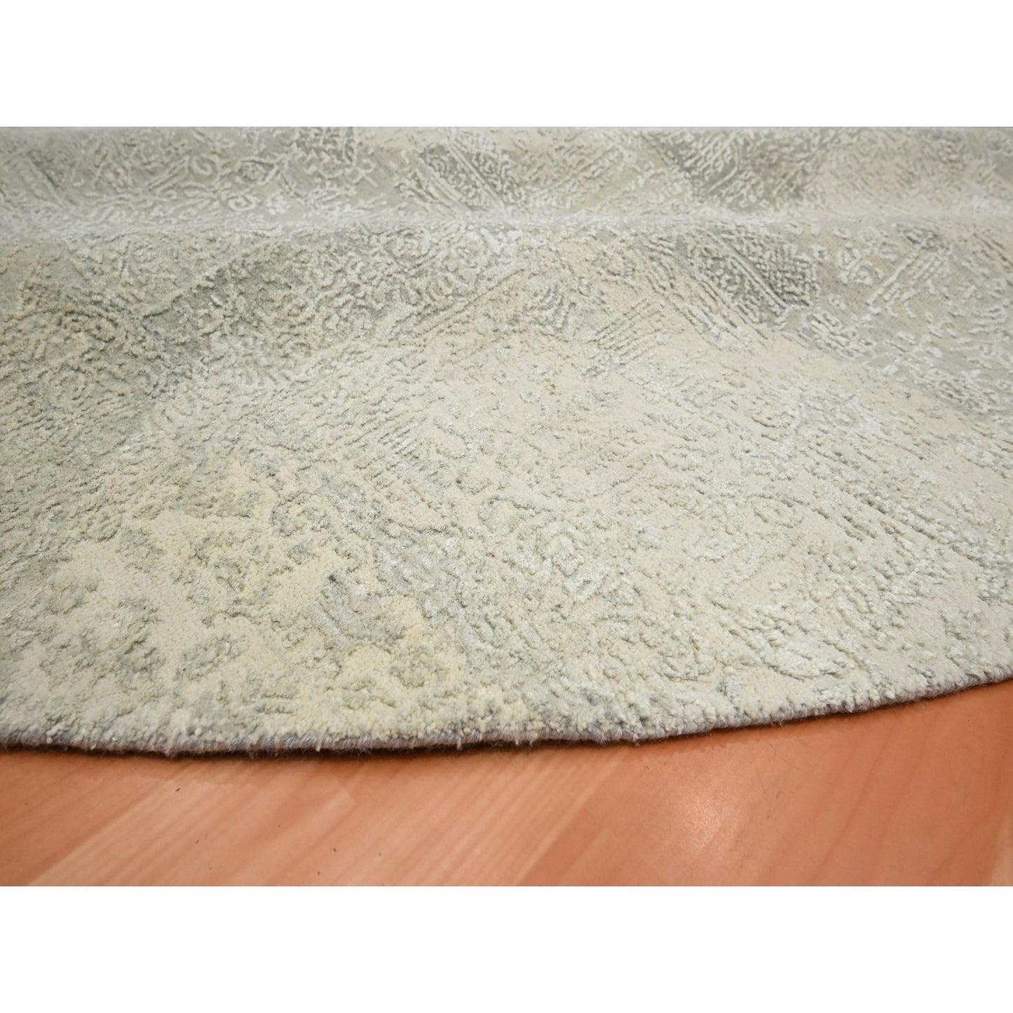 10'X10' Oyster White Jewelry Design Wool And Silk Hand Knotted Round Rug