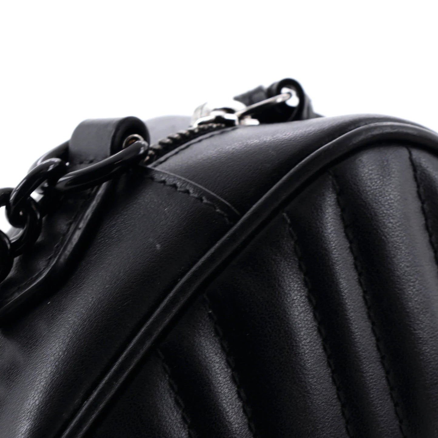 Gucci Gg Marmont Monochrome Shoulder Bag Matelasse Leather Small