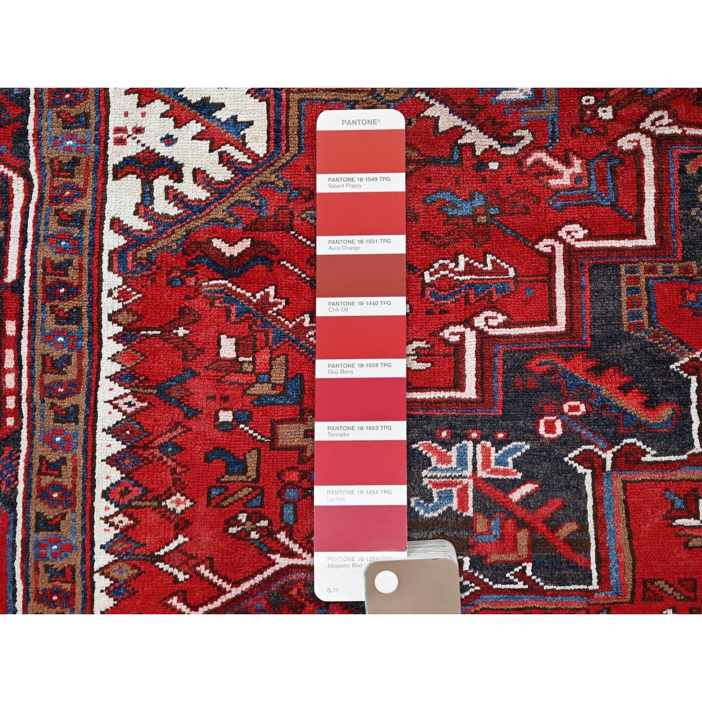 7'9"X10' Scarlet Red Vintage Zoroastrian Heris Wool Hand Knotted Clean Rug