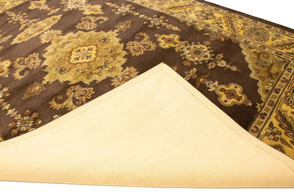 Hand-Tufted Dark Brown Classic Floral Rug