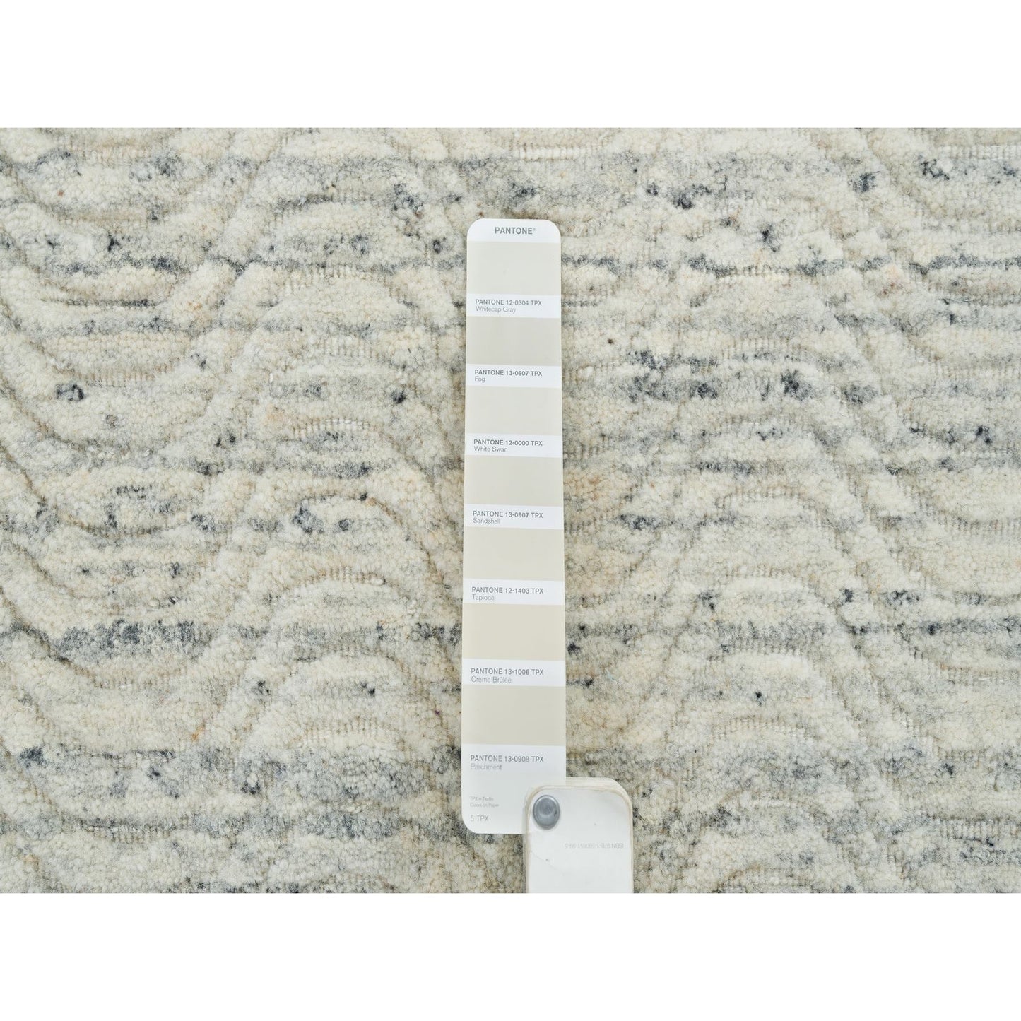 2'5"X12' Beige Modern Design Hand Loomed Natural Wool Runner Rug