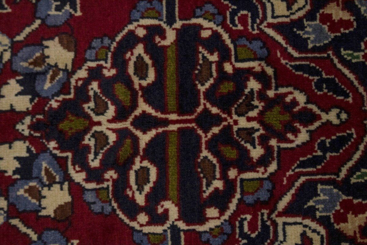 Hand-Knotted Vintage Oriental Rug Classic Floral