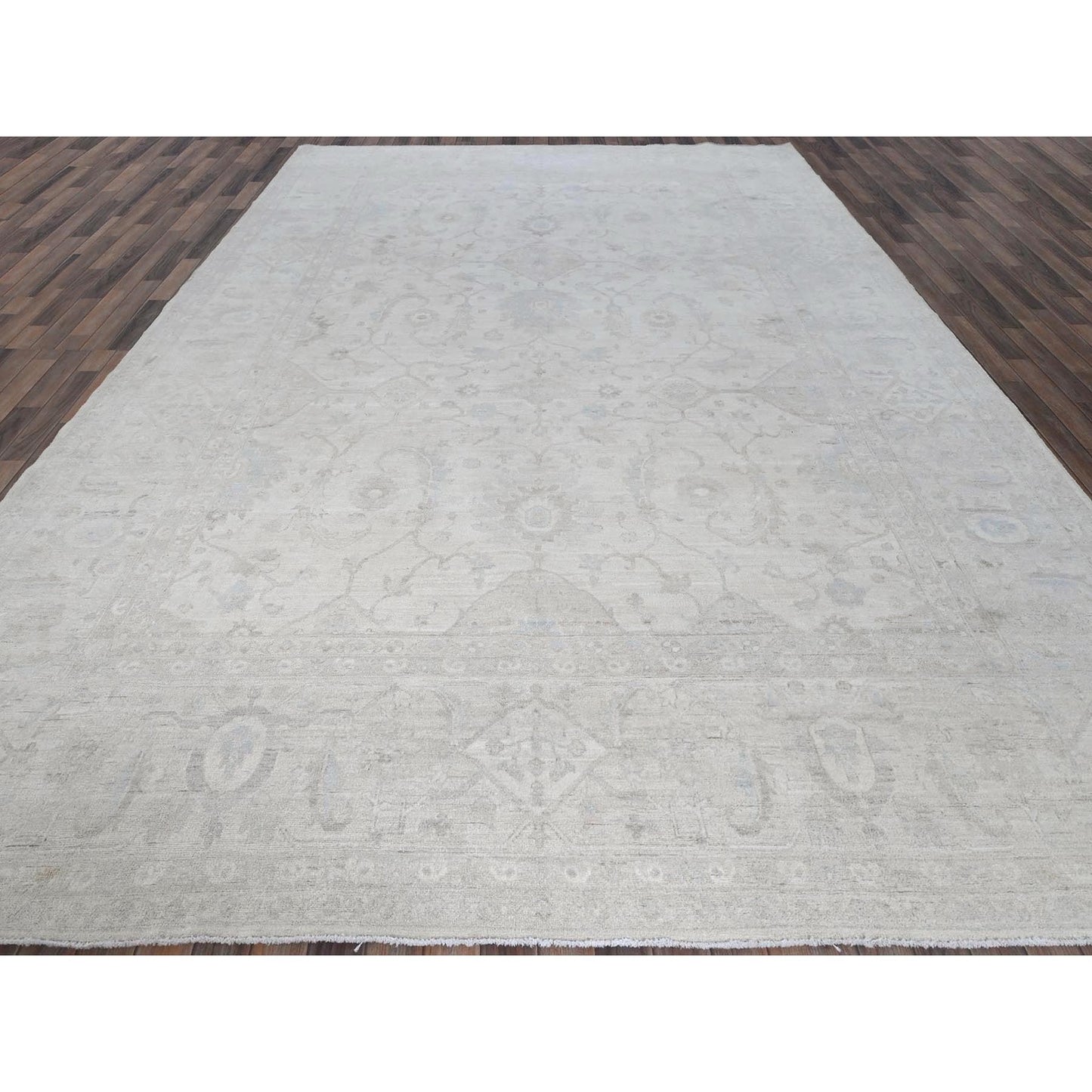 10'2"X13'9" White White Wash Peshawar Hand Knotted Pure Wool Oriental Rug