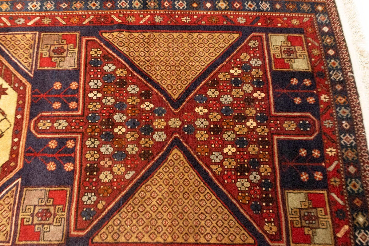 Heriz Geometric Wool Oriental Rug Farmho Hallway