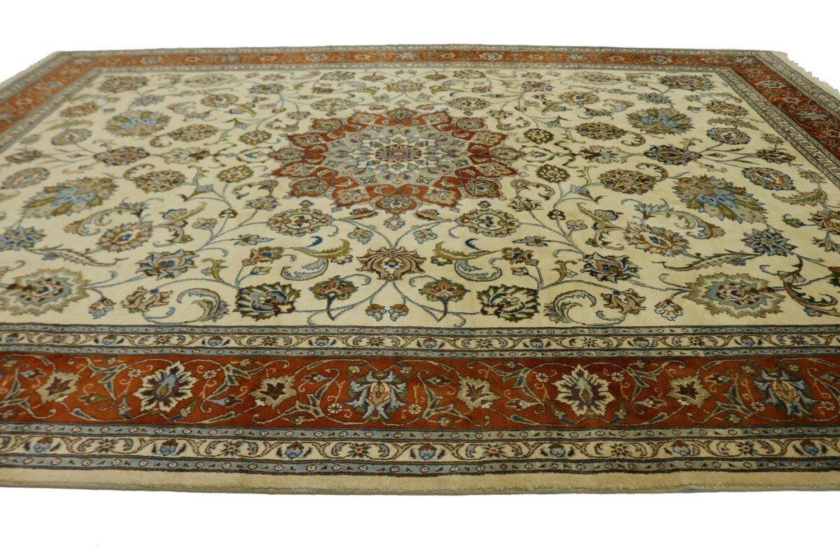 Rare Vintage Oriental Rug Classic Floral