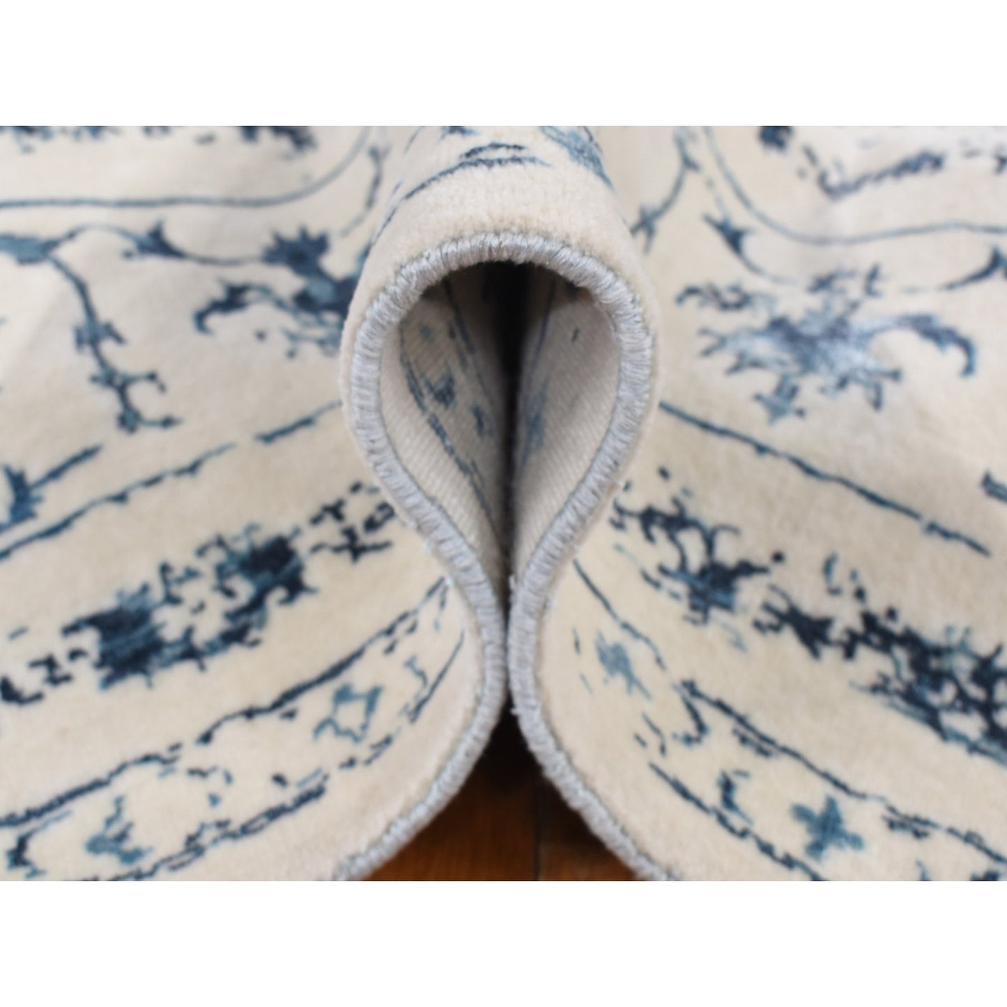 9'X12'1" Ivory Modern Broken Design Wool And Silk Hand Knotted Rug