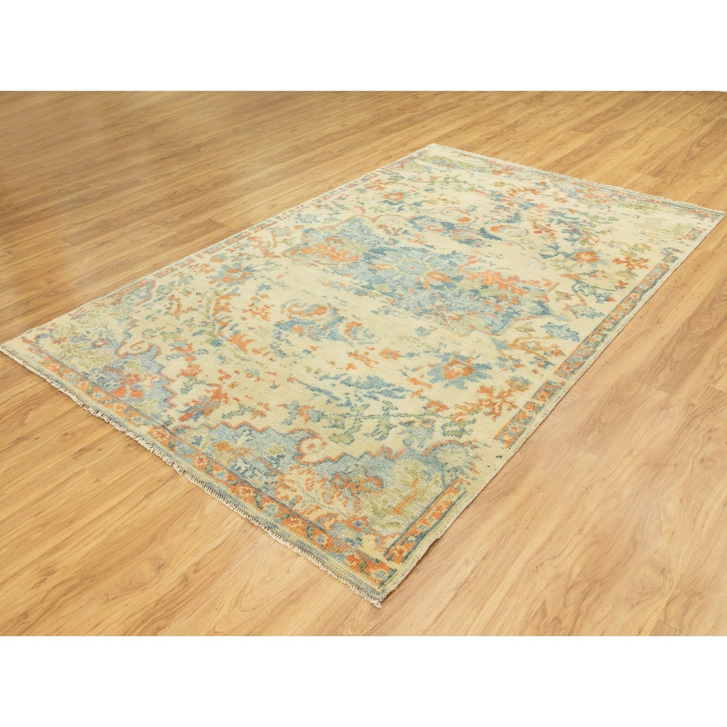5'9"X9' Broken Heris Design Supple Collection Pure Wool Hand Knotted Rug
