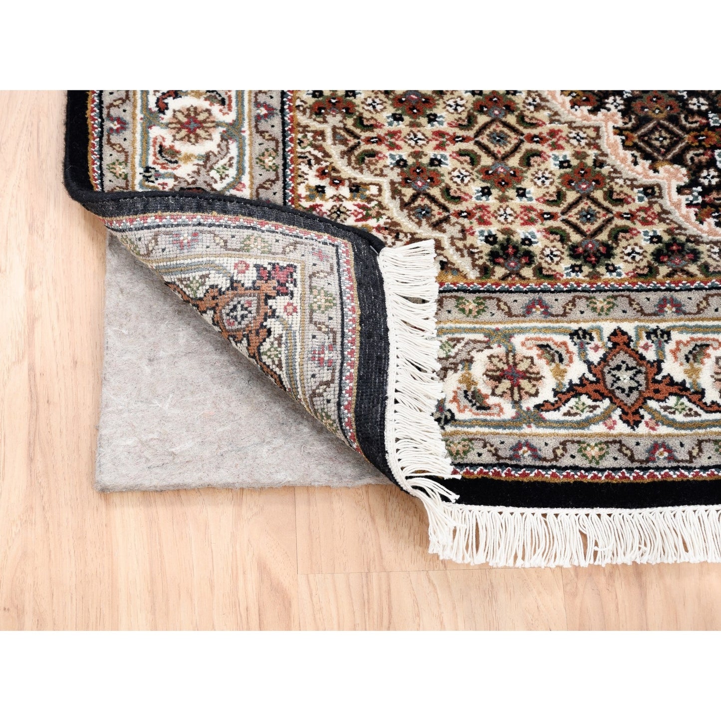 4'2"X6'1" Hand Knotted Tebraz Mahi Fish Medallion Design Wool-Silk Rug
