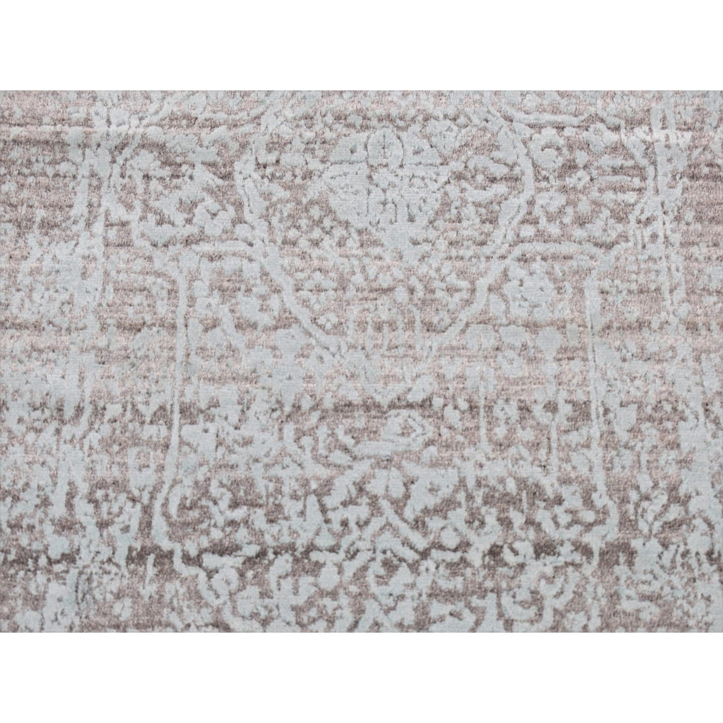 2'6''X10' Green Zoroastrian Design Hand Knotted Wool And Silk Runner Rug
