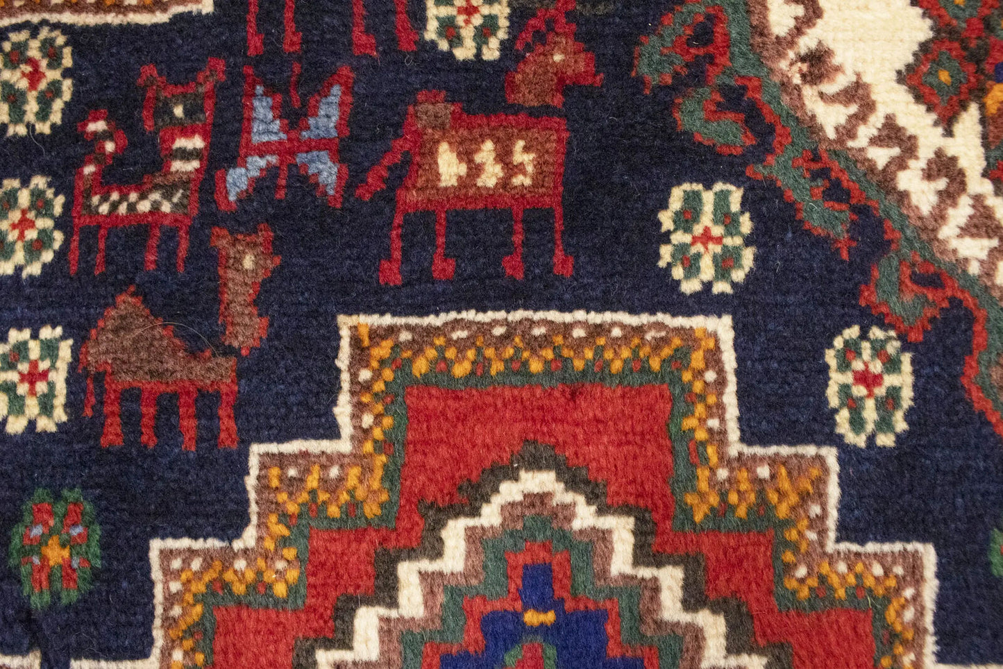Vintage Geometric Design Oriental Rug Farmho