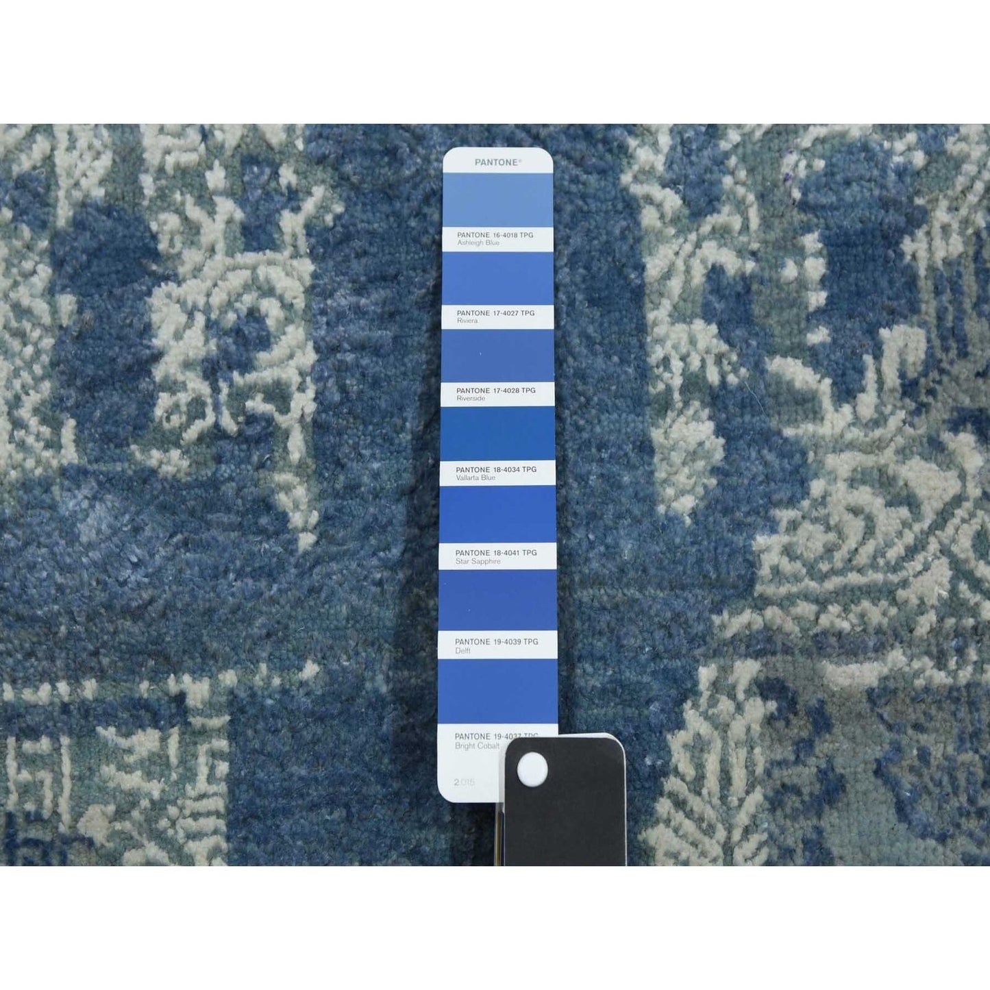 7'10"X10' Blue Wool And Silk Hand Knotted Jewellery Design Oriental Rug