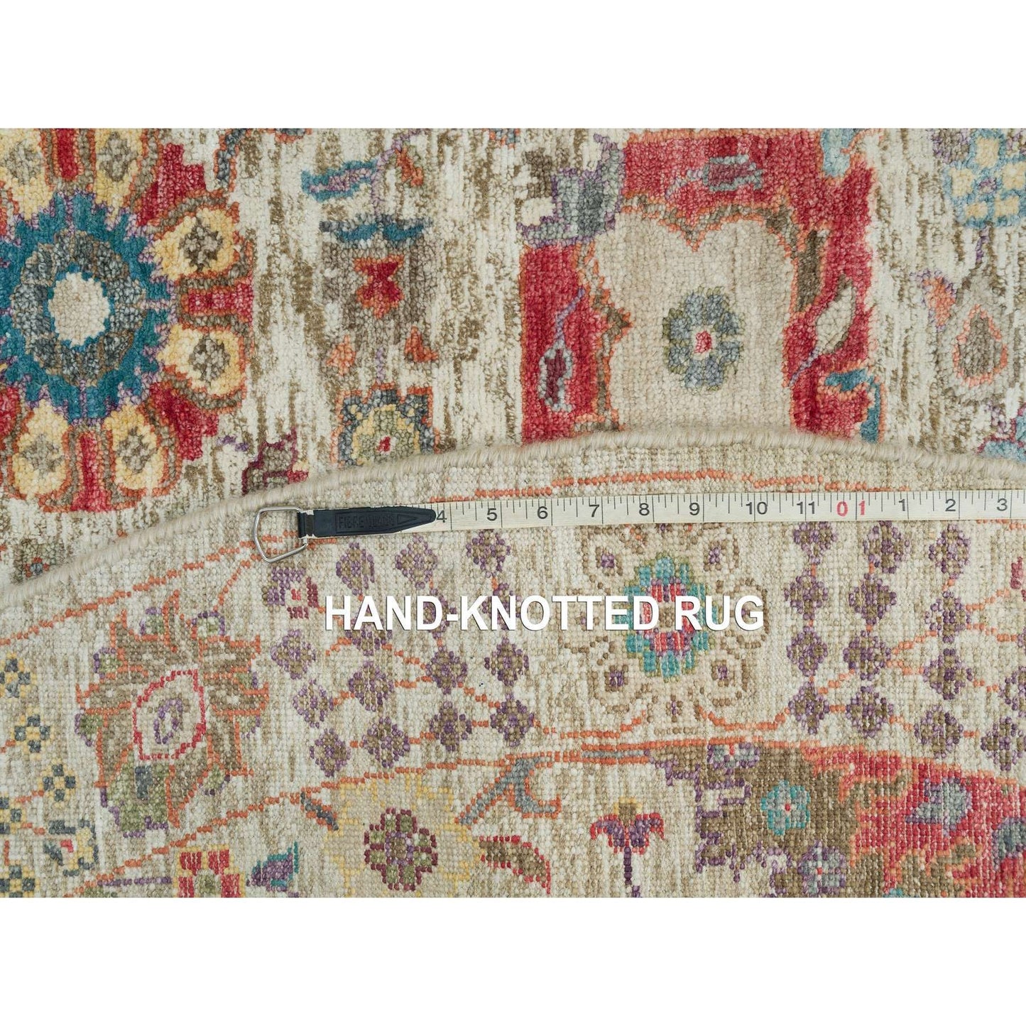 6'X6' Porcelain White Silk And Wool Hand Knotted Tebraz Vase Round Rug