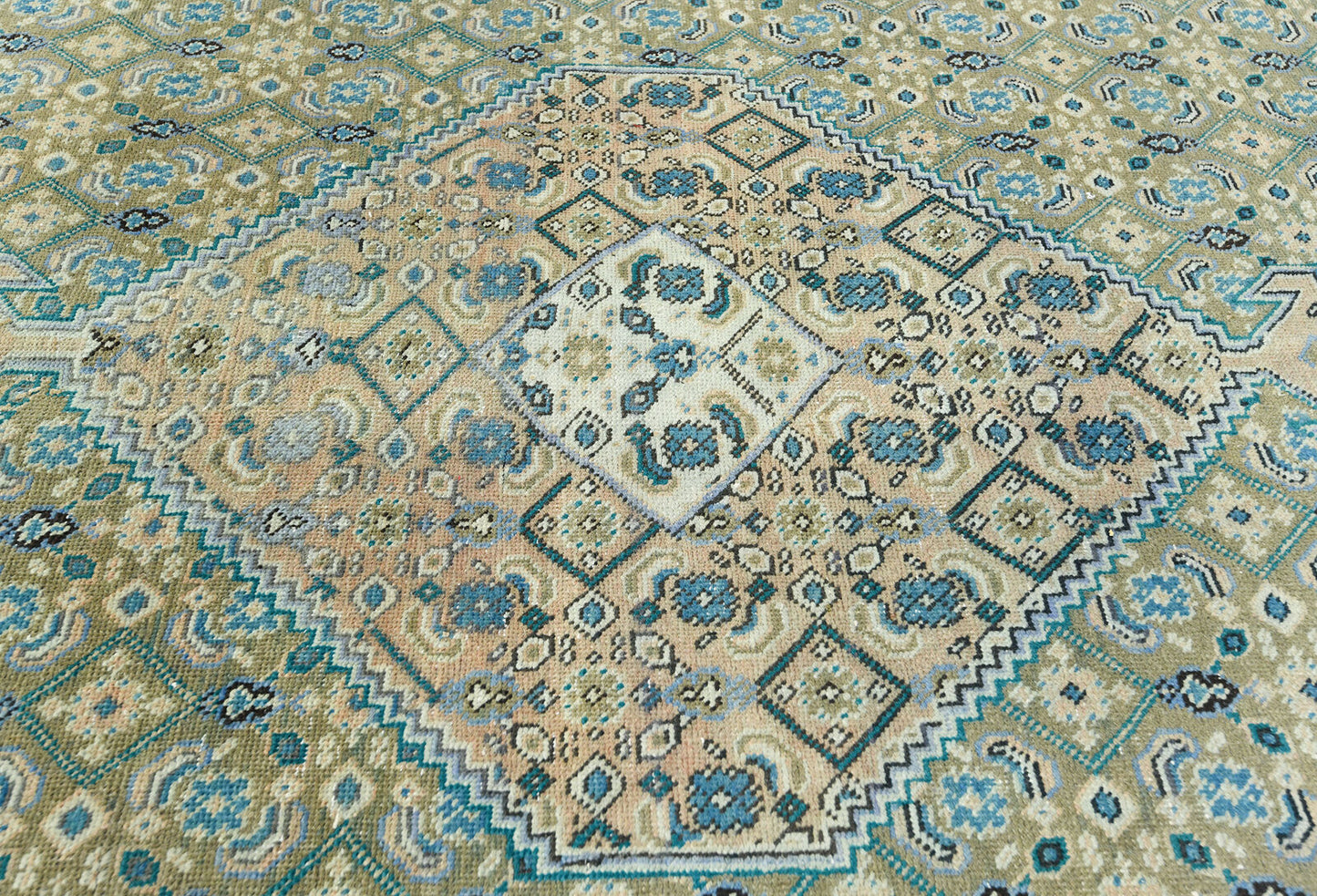 6X9 Ft Semi-Antique Distressed Vintage Oriental