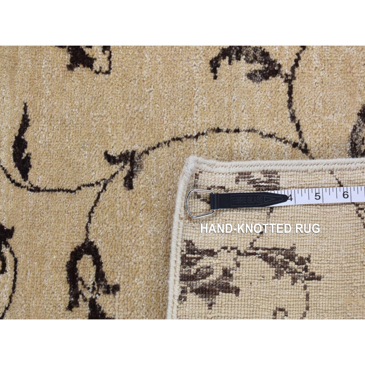 4'7"X6'4" Beige, Scroll And Branch Design, Hand Knotted Pure Wool Rug