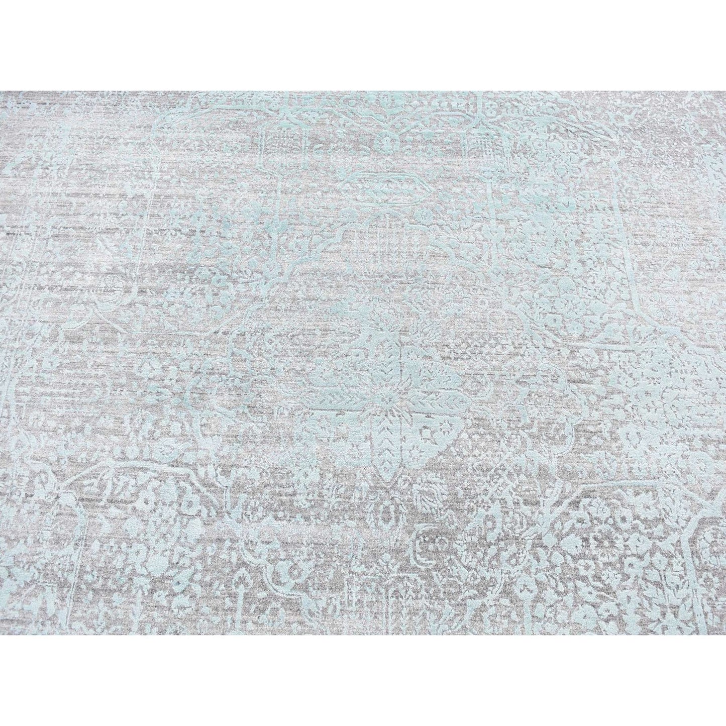 8'X10' Green Wool And Silk Hand Knotted Broken Zoroastrian Design Rug