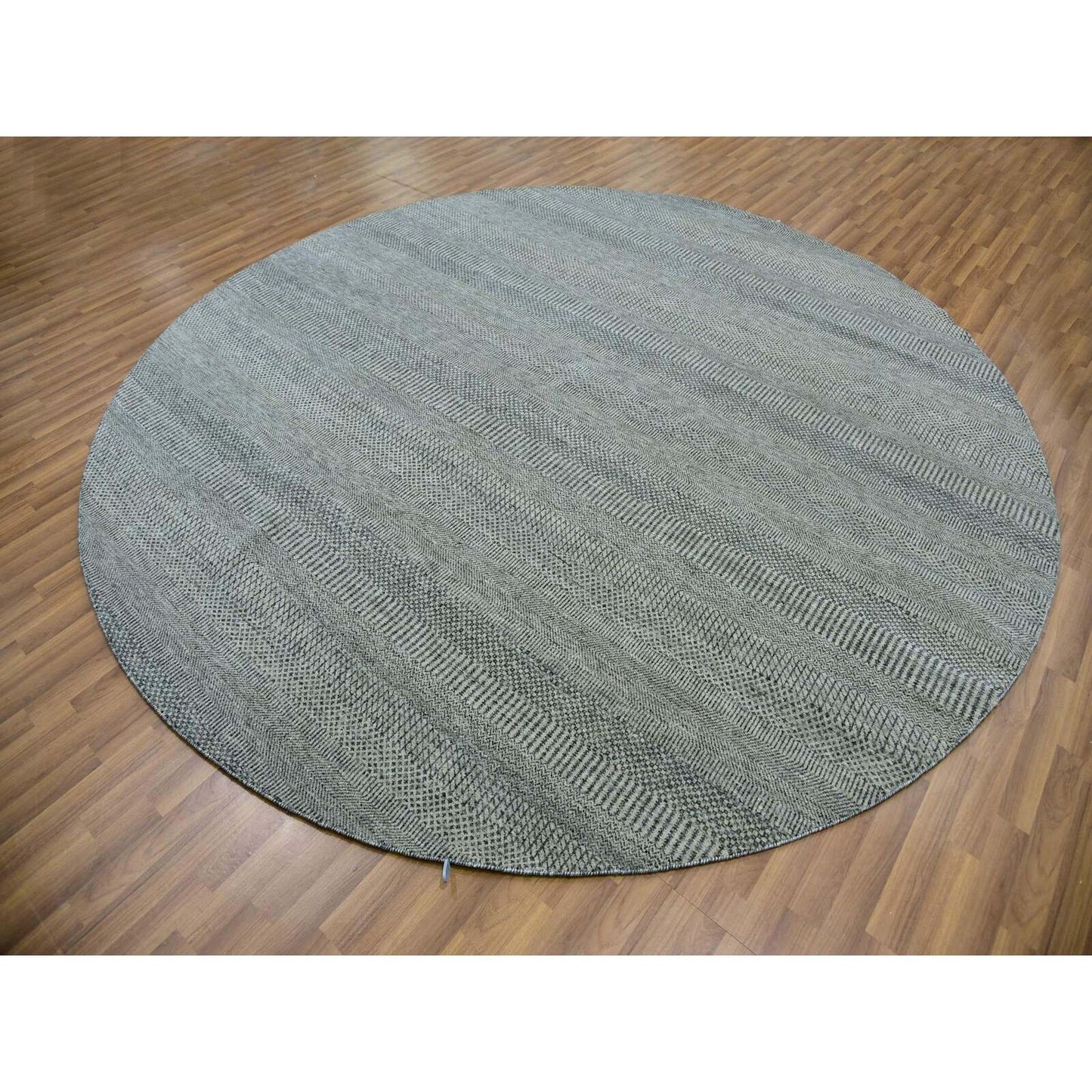 10'X10' Trout Gray Hand Knotted Modern Grass Design Undyed Wool Round Rug