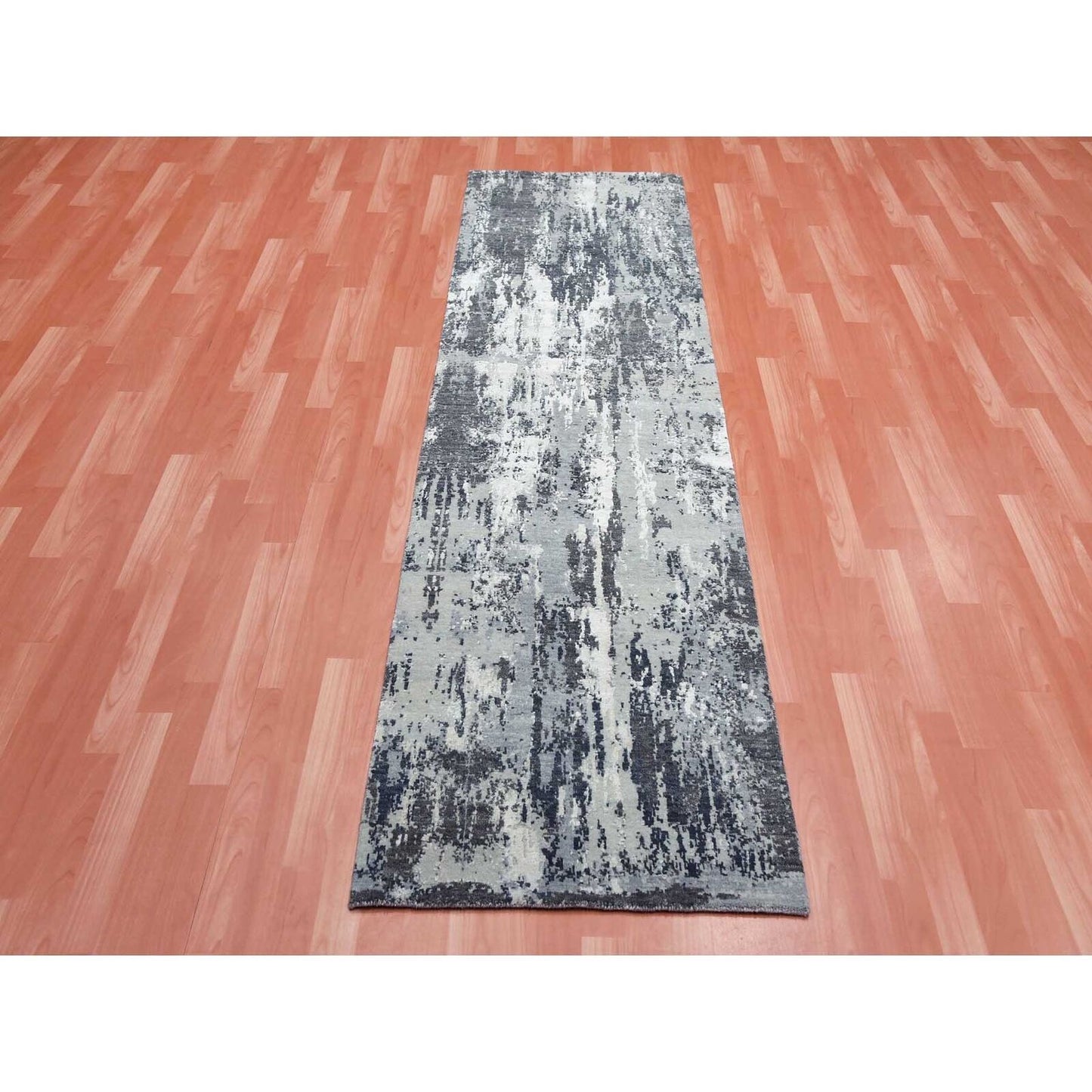 2'6"X8'3" Gray Abstract Design Wool And Silk Hand Knotted Runner Rug