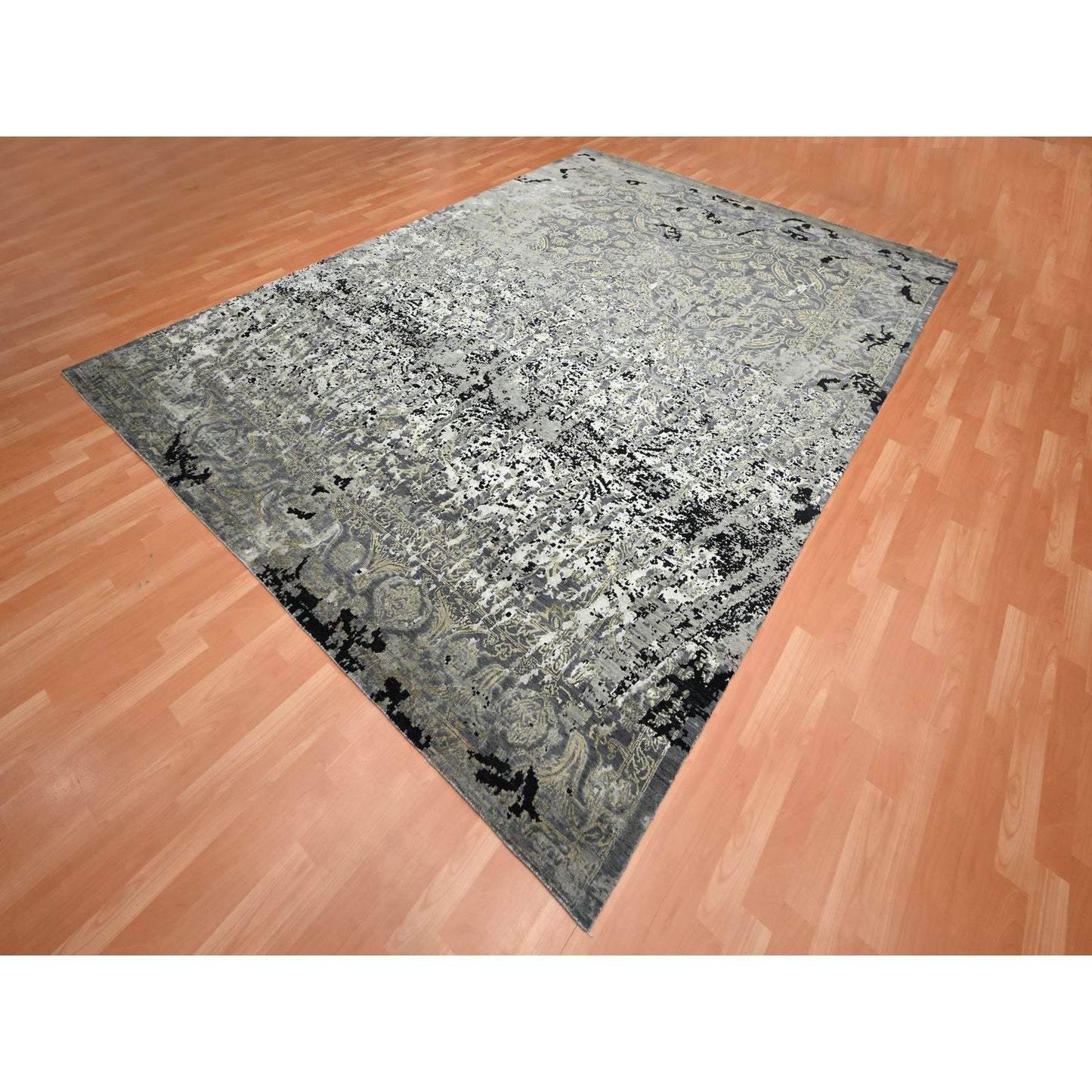 9'X12'2" Gray Erased Zoroastrian Design Wool And Silk Hand Knotted Rug