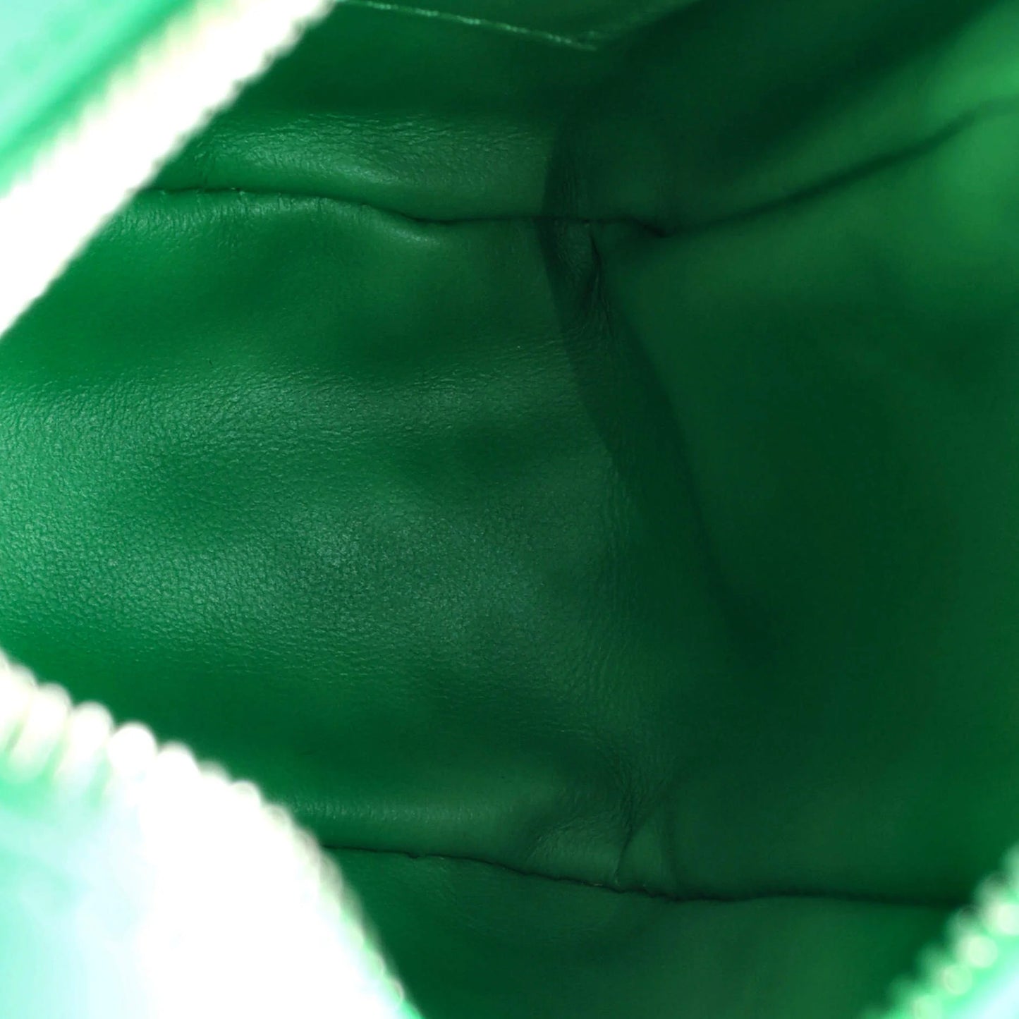 Bottega Veneta Zipped Phone Crossbody Bag Intrecciato Nappa