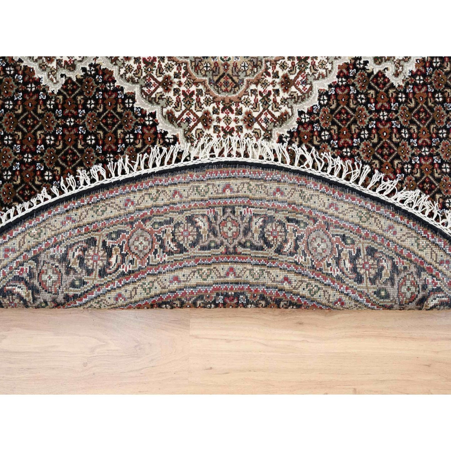 5'X5' 175 Kpsi Hand Knotted Black Tebraz Mahi Wool And Silk Round Rug