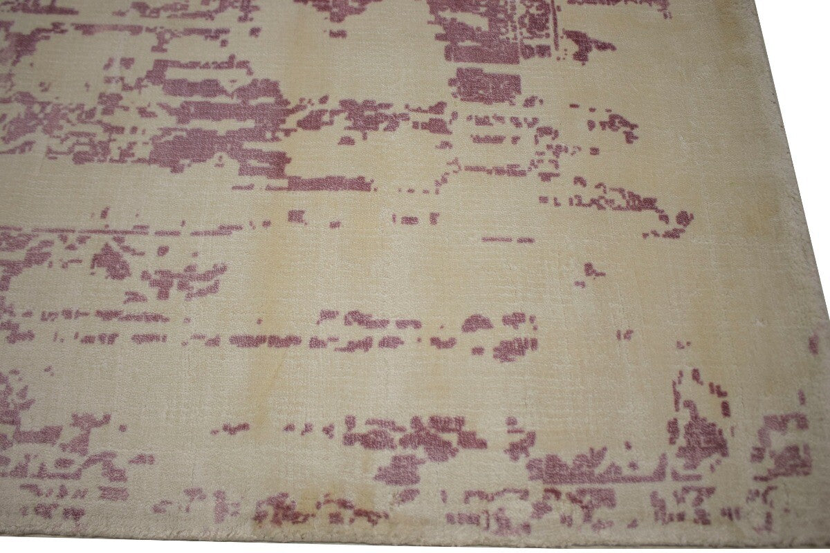 Cream 4X6 Hand-Loomed Distressed Floral Rug