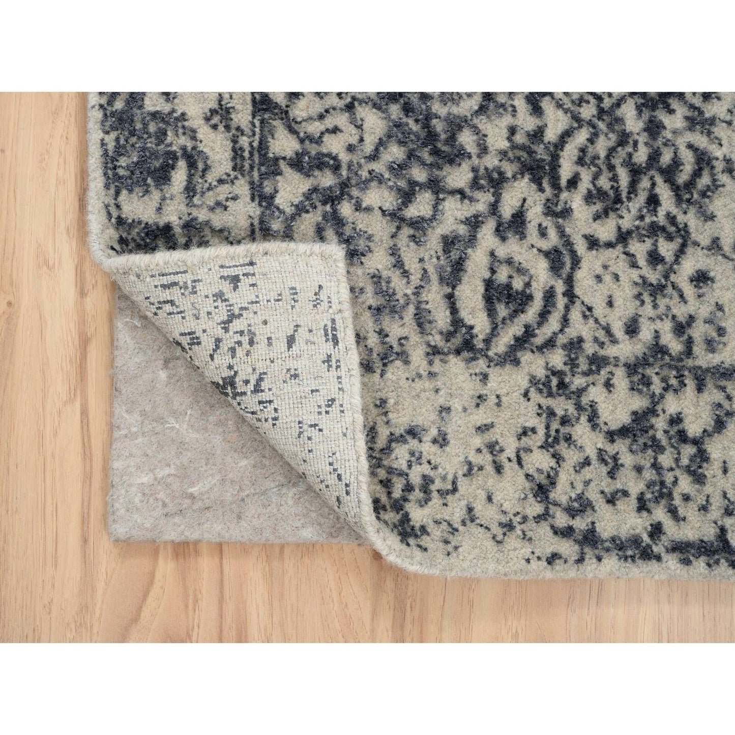 2'7"X12'2" Hand Loomed Gray Fine Jacquard Wool And Silk Runner Rug