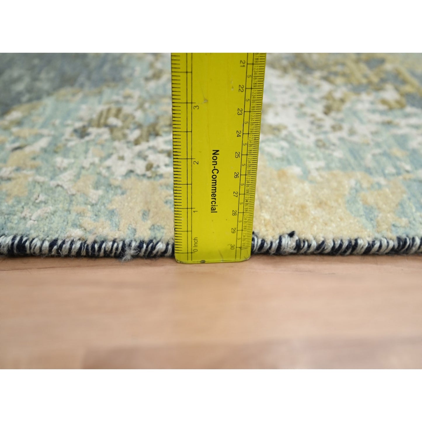2'6"X10' Gray Abstract Design Hand Knotted Wool Densely Woven Runner Rug