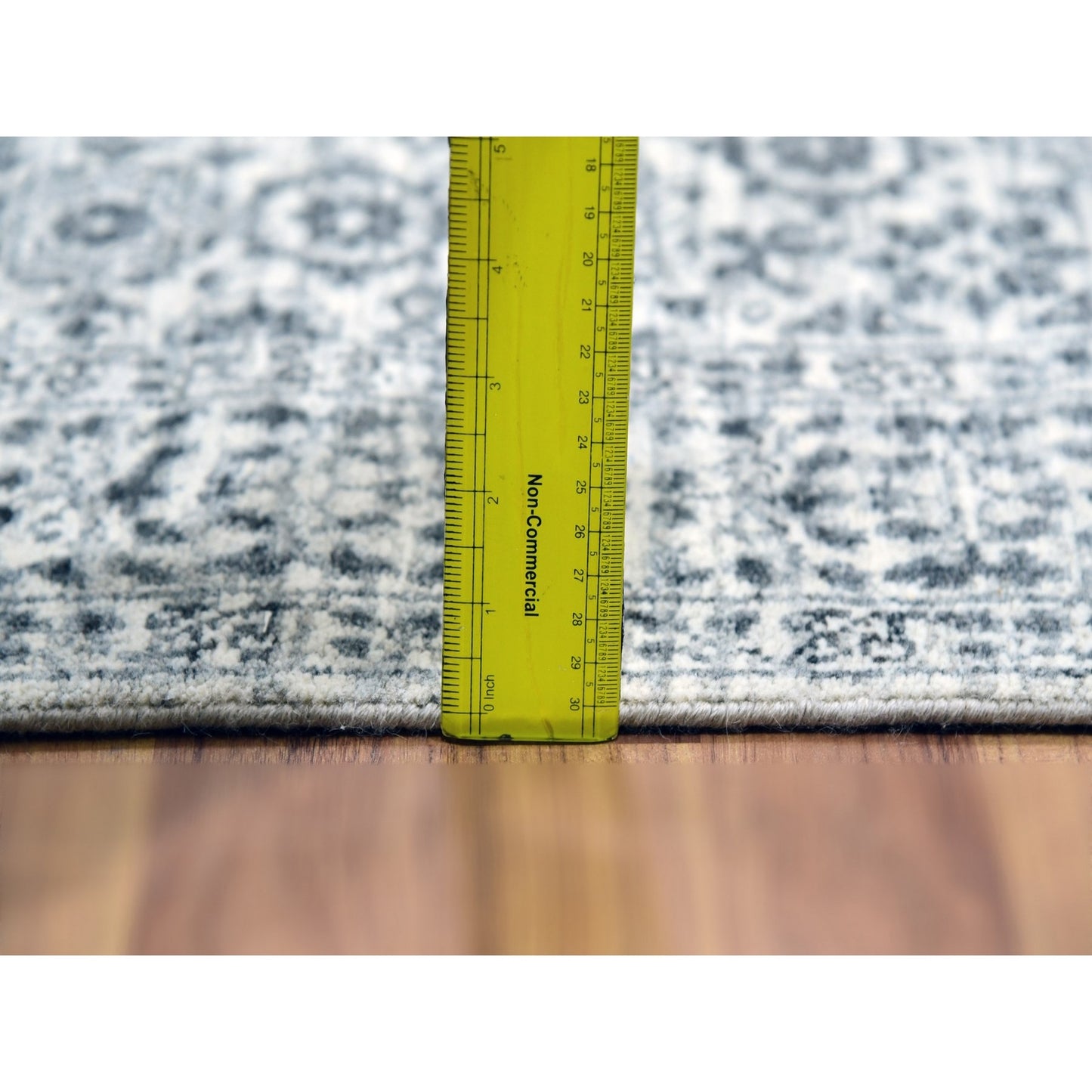 3'X5'3" White Mamluk Dynasty Design Undyed Wool Hand Knotted Oriental Rug