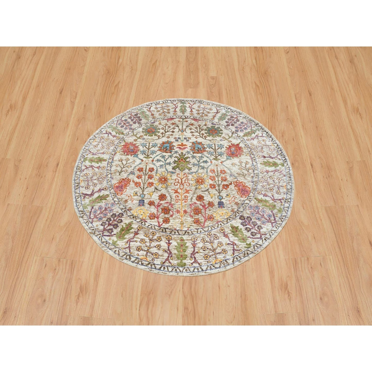 5'4"X5'4" Beige Hand Knotted Directional Vase Silk Textured Wool Rug