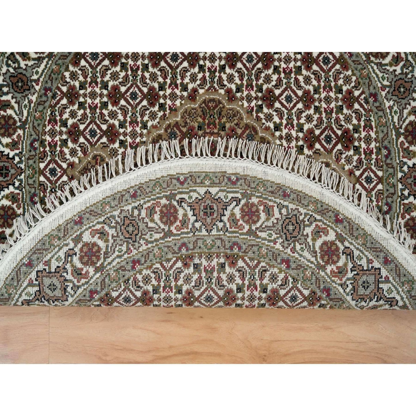 3'4"X3'4" White Mahi 175 Kpsi Wool Hand Knotted Round Rug