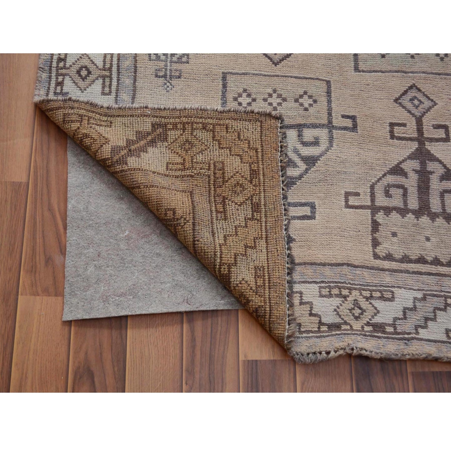 4'9"X9' Natural Colors Gallery Size Farsian Sheeraz Hand Knotted Rug