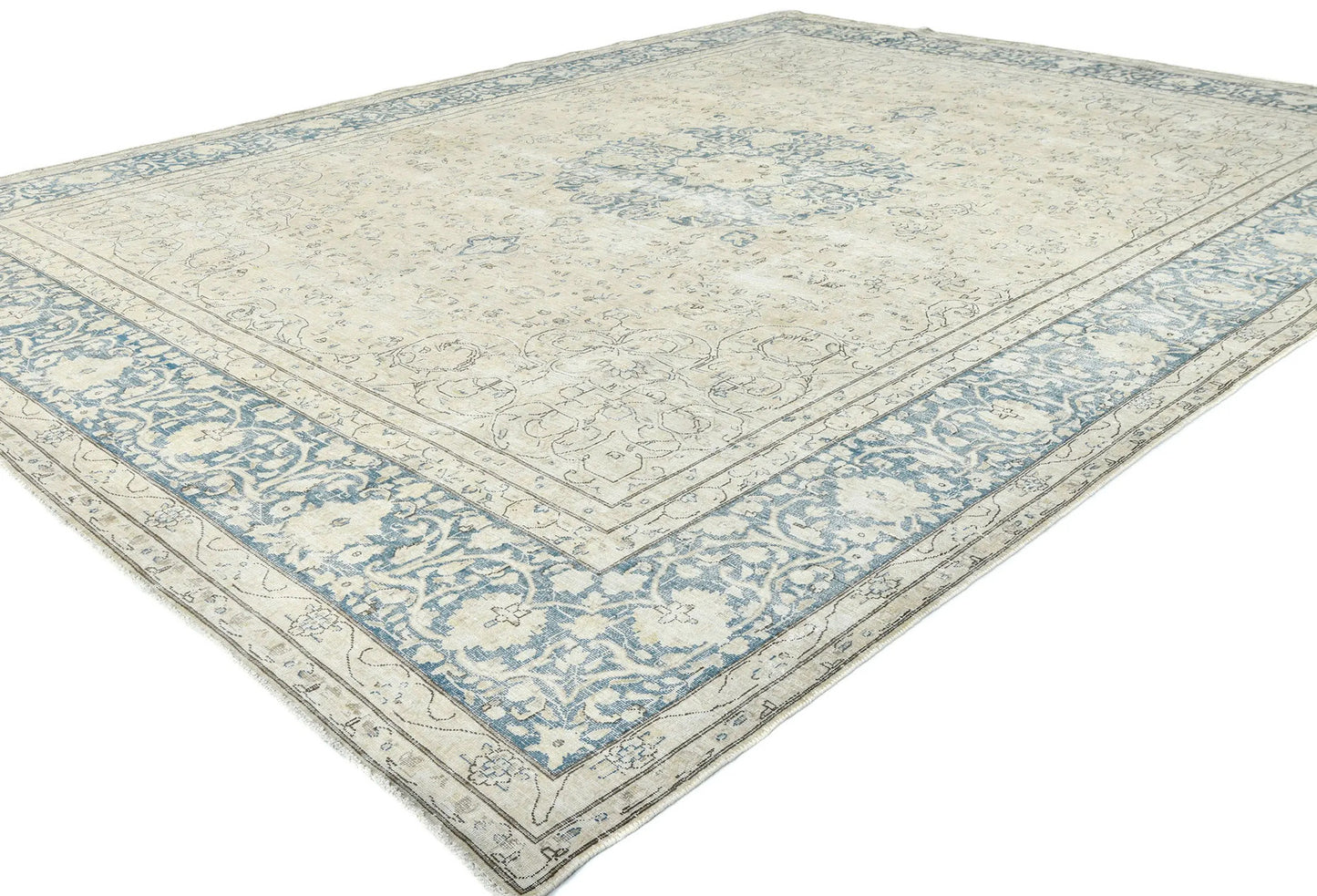 Handmade Muted Floral Distressed 10X13 Ft Vintage