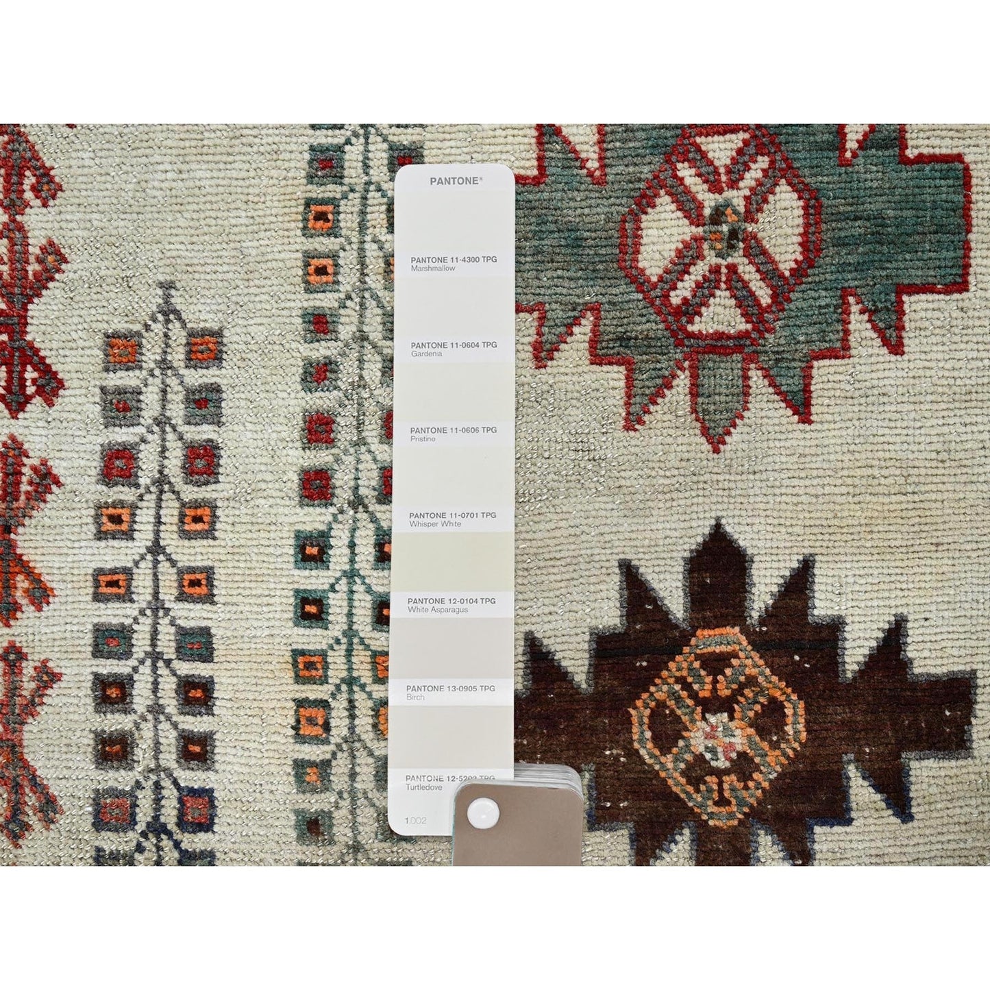 4'2"X6'7" Ivory Vintage Zoroastrian Sheeraz Hand Knotted All Wool Clean Rug