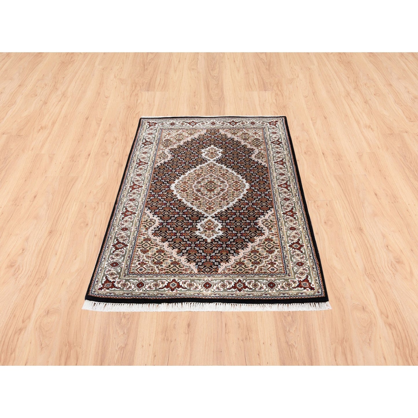 2'10"X5'4" Fish Medallion Design Tebraz Mahi Wool-Silk Hand Knotted Rug