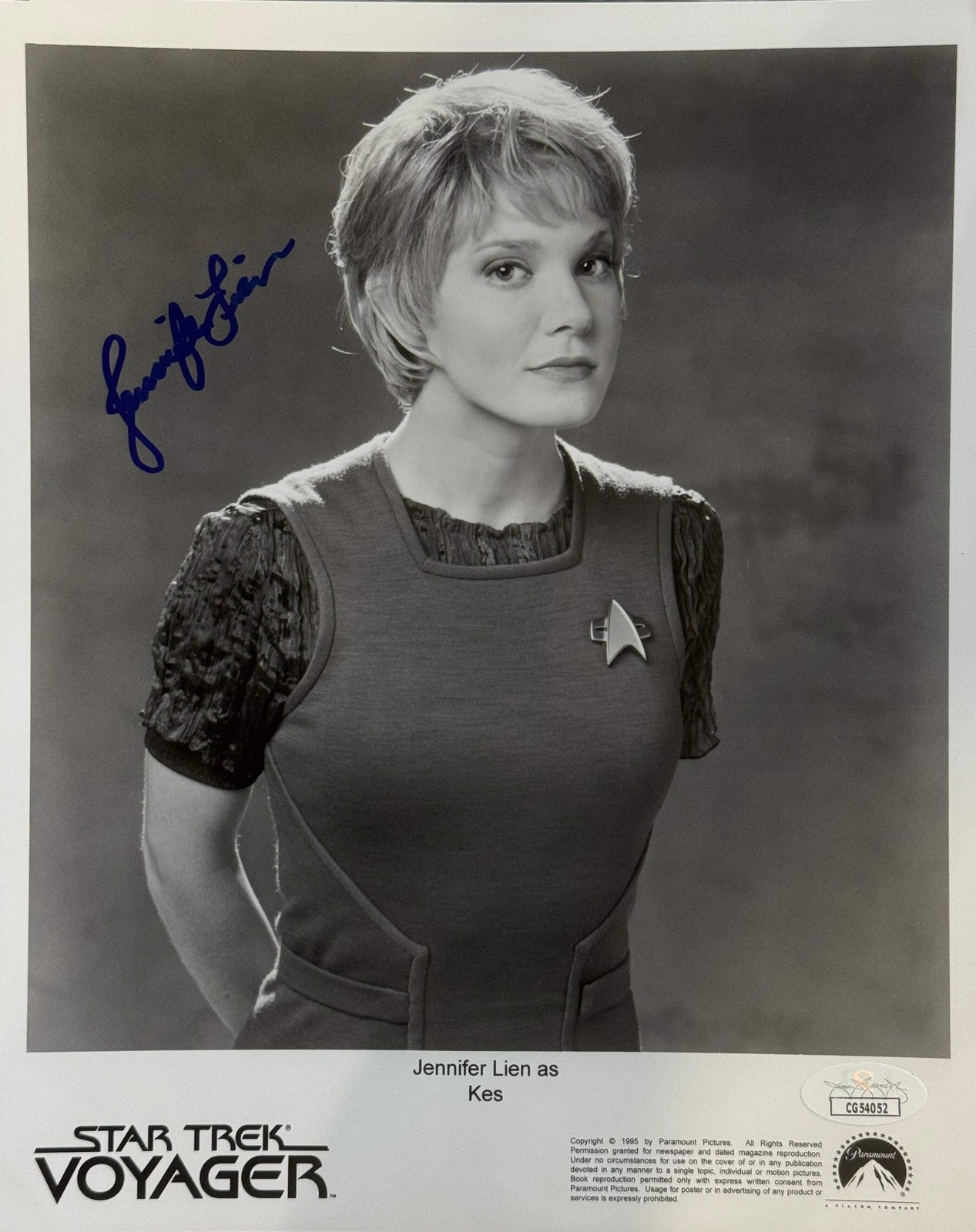 Jennifer Lien Star Trek Voyager Autographed Photo (Jsa)