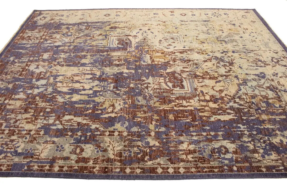 Distressed Floral Heriz Serapi Oriental Rug