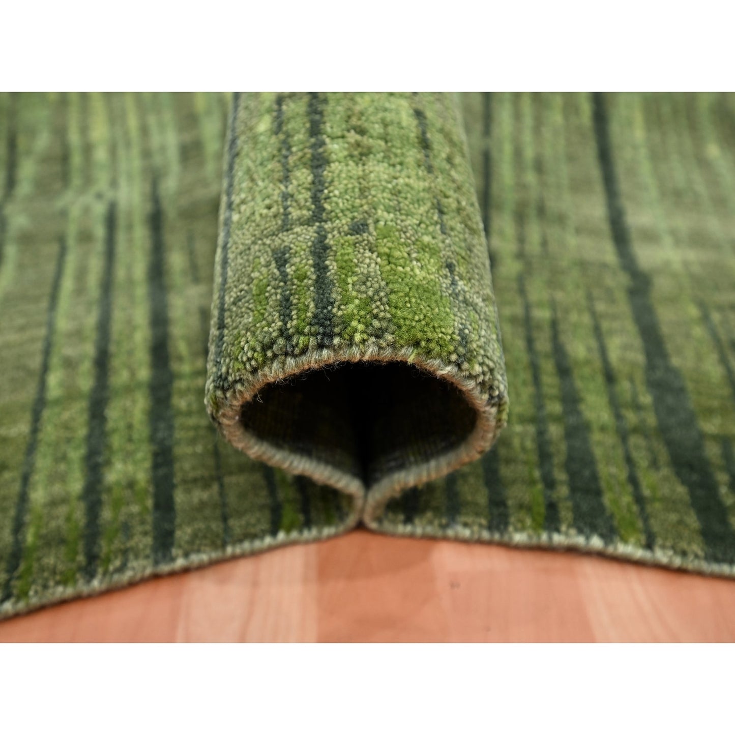 9'X12'3" Moss Green, Vertical Ombre Design, Hand Knotted, Soft Wool Rug