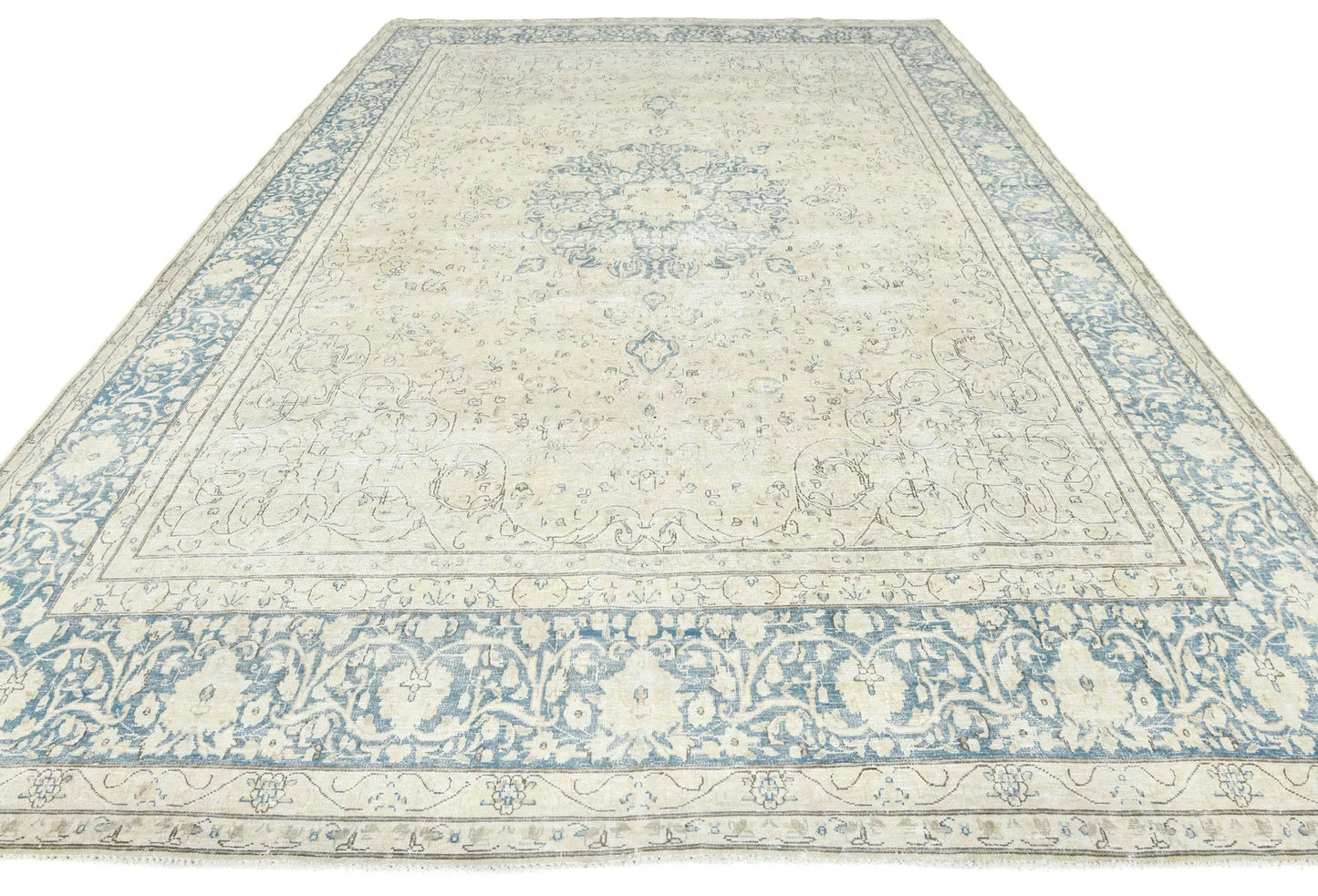 Handmade Muted Floral Distressed 10X13 Ft Vintage