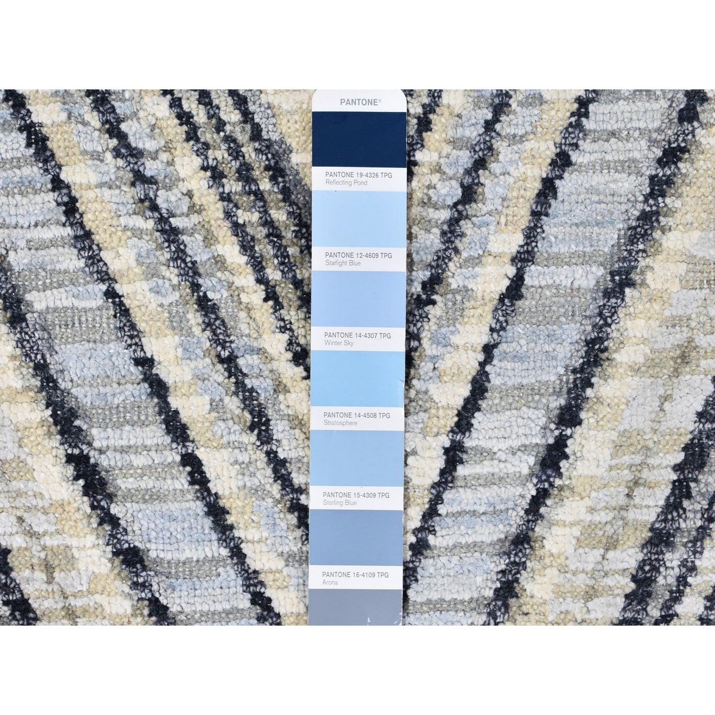 9'X9' Gray Chevron Design Textured Wool And Silk Hand Knotted Round Rug