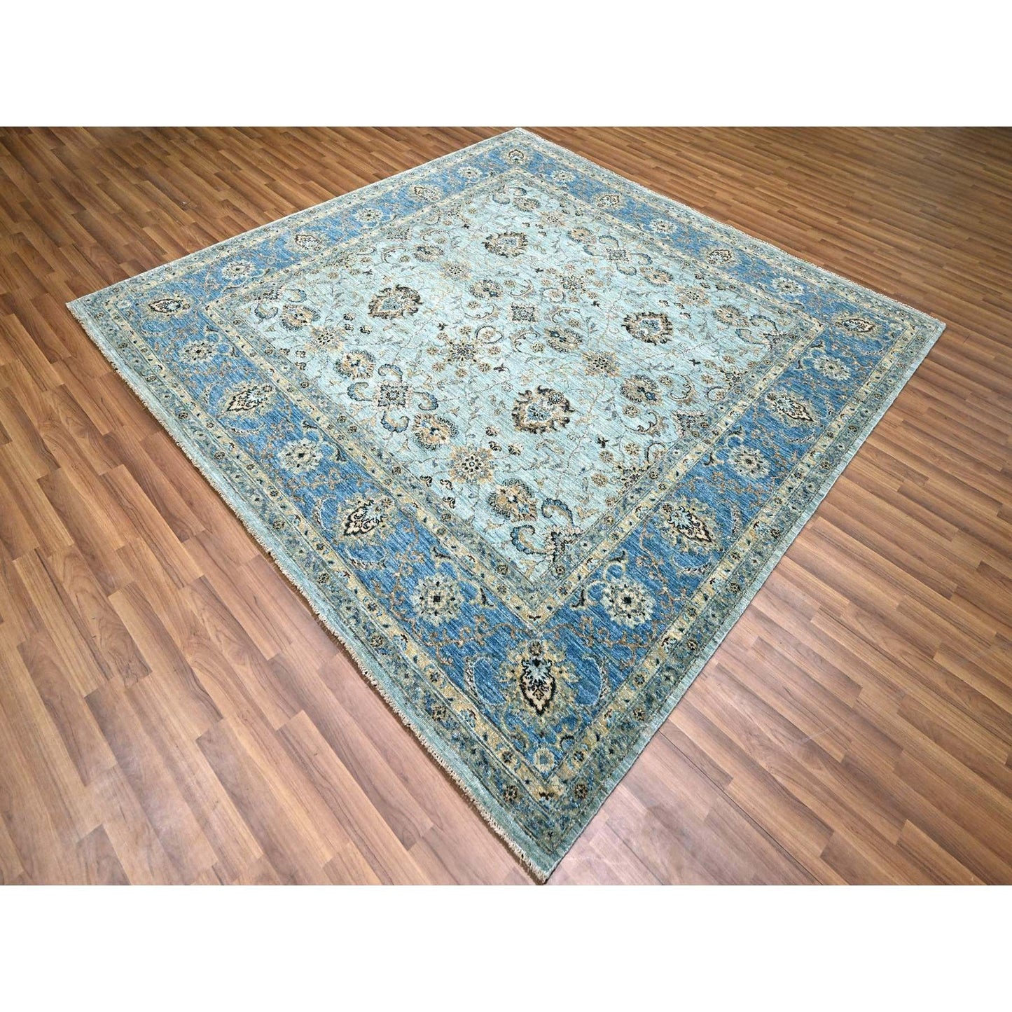 8'X8' Sky Blue Shah Abbas Flower Design Pure Wool Hand Knotted Square Rug