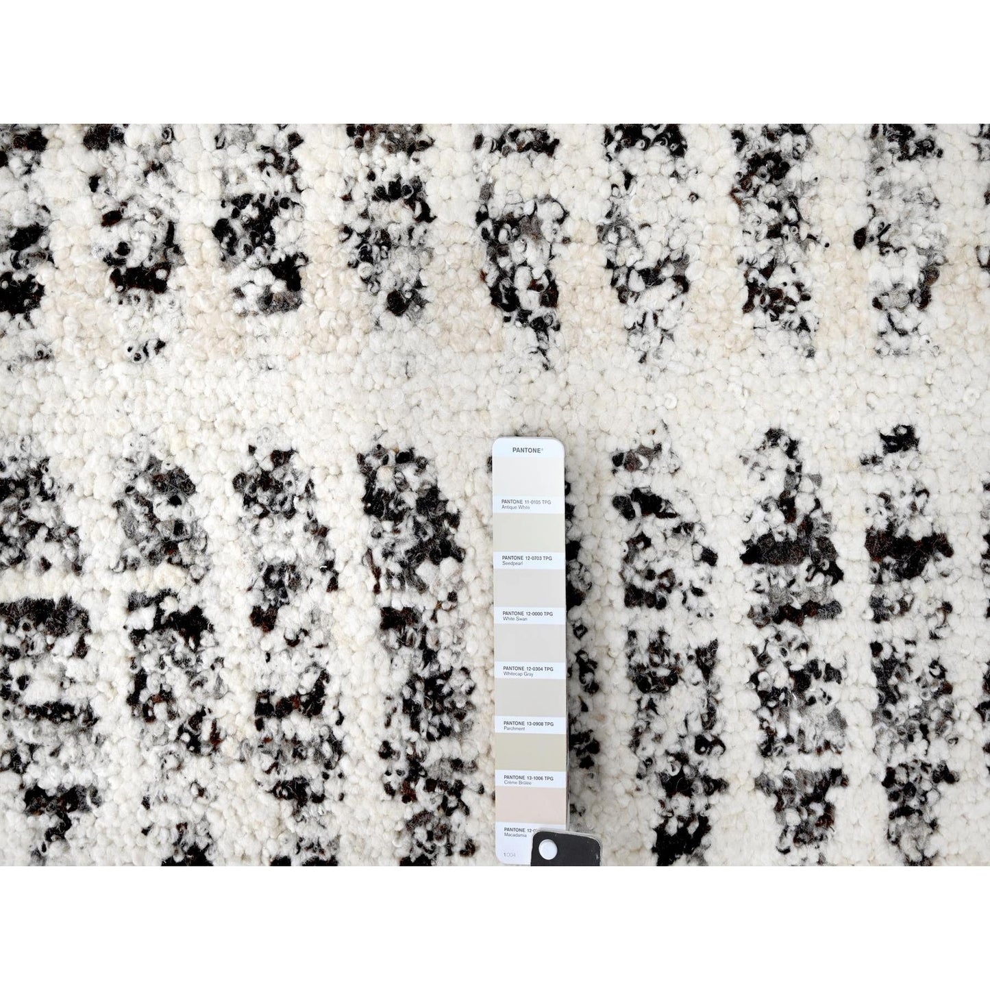 10'2"X13'9" Vivid White Modern Design Wool Hand Knotted Oriental Rug