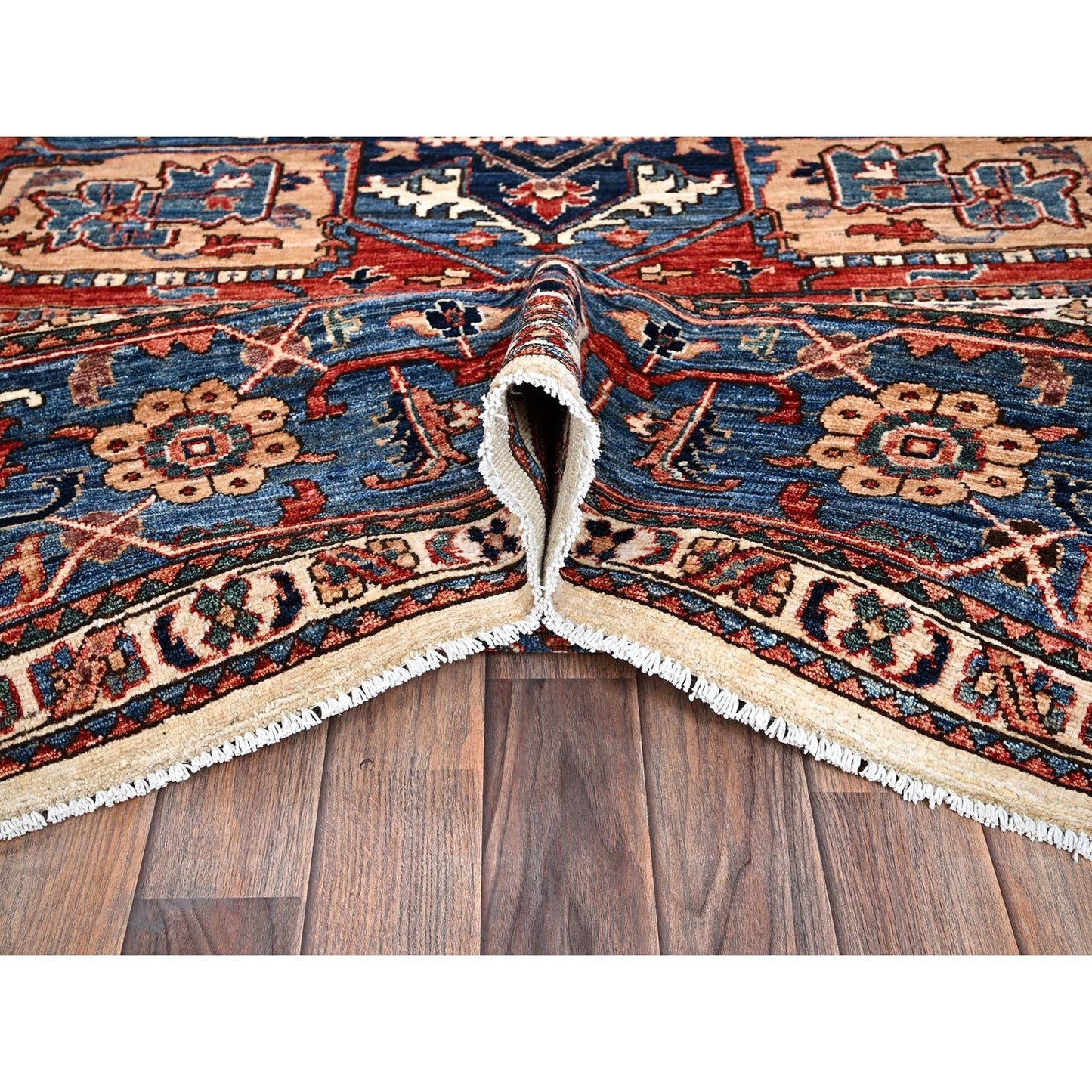 8'1"X10'1" Chiffon White Seeripe Heris Design Soft Wool Hand Knotted Rug