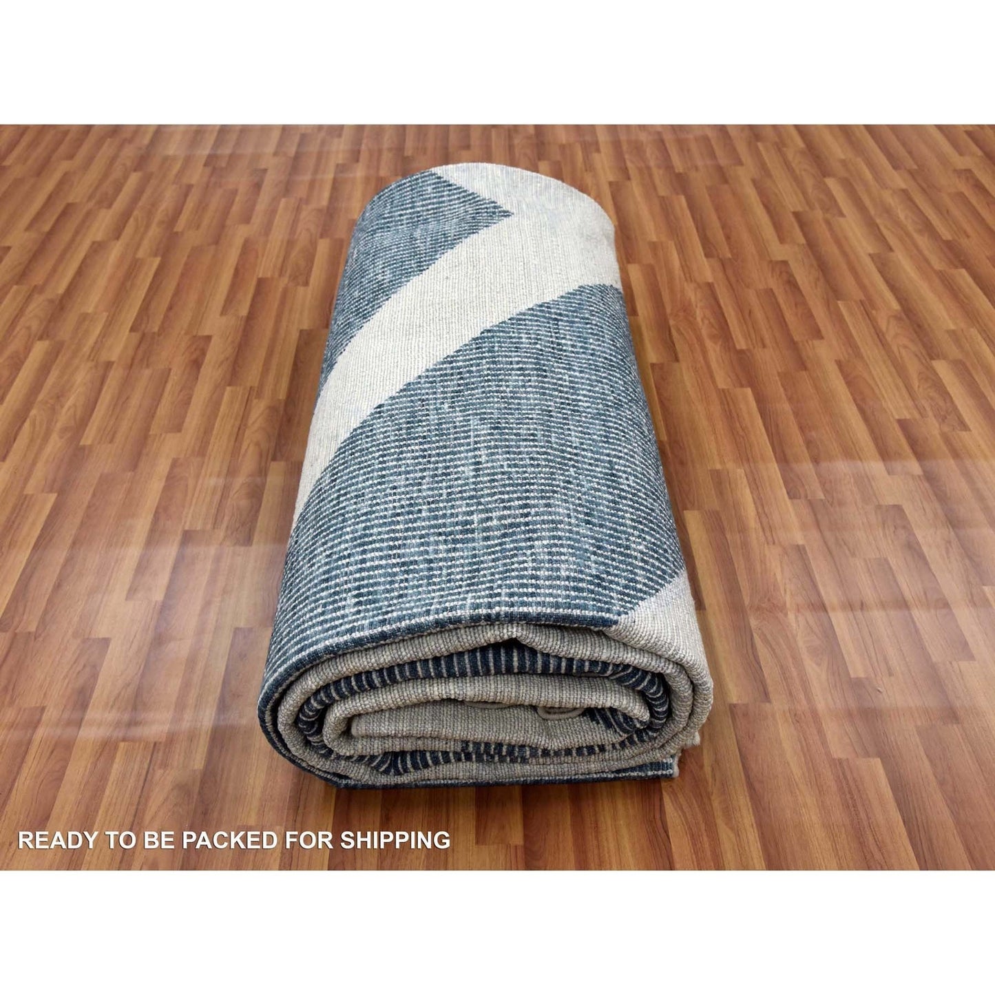 12'1"X18' Gray Art Deco Collection Soft Wool Hand Knotted Oversized Rug