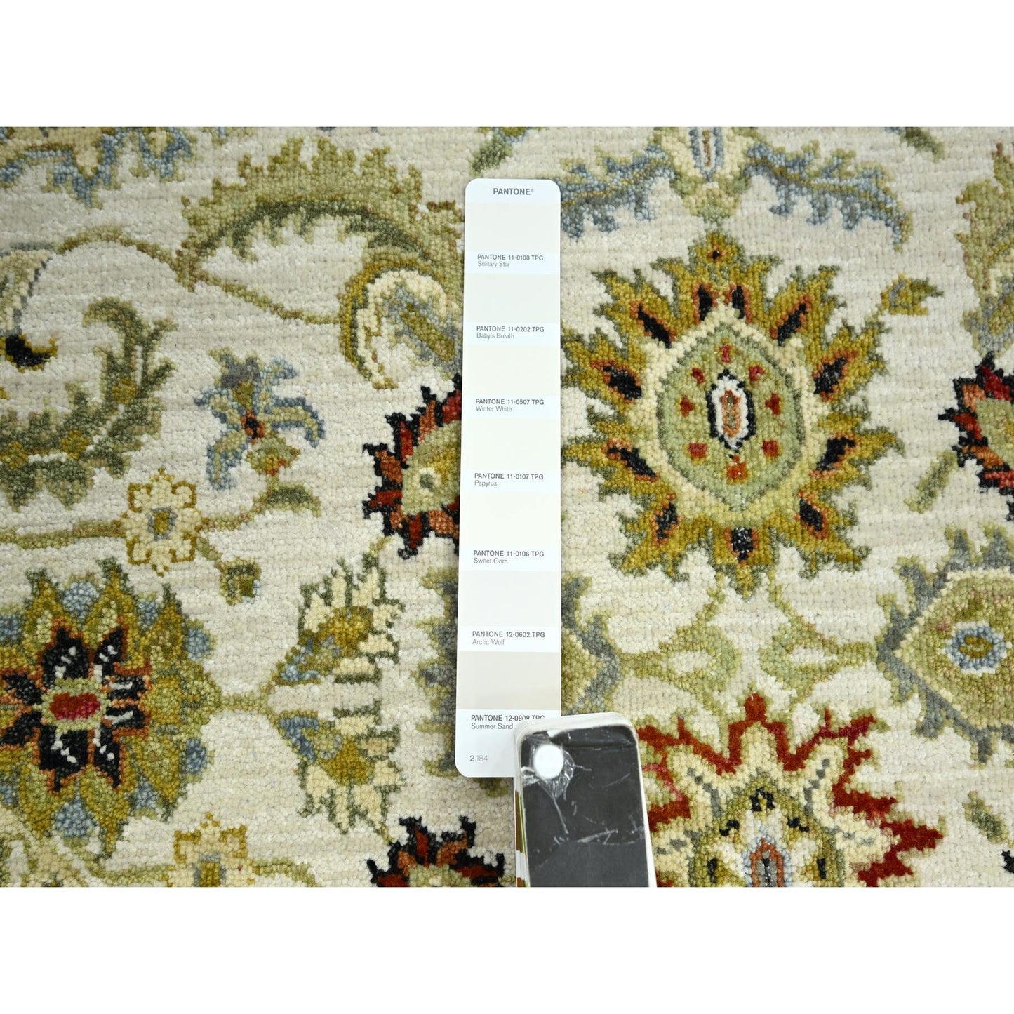 4'2"X4'2" White Agra Ziegler Design Pure Wool Hand Knotted Round Rug