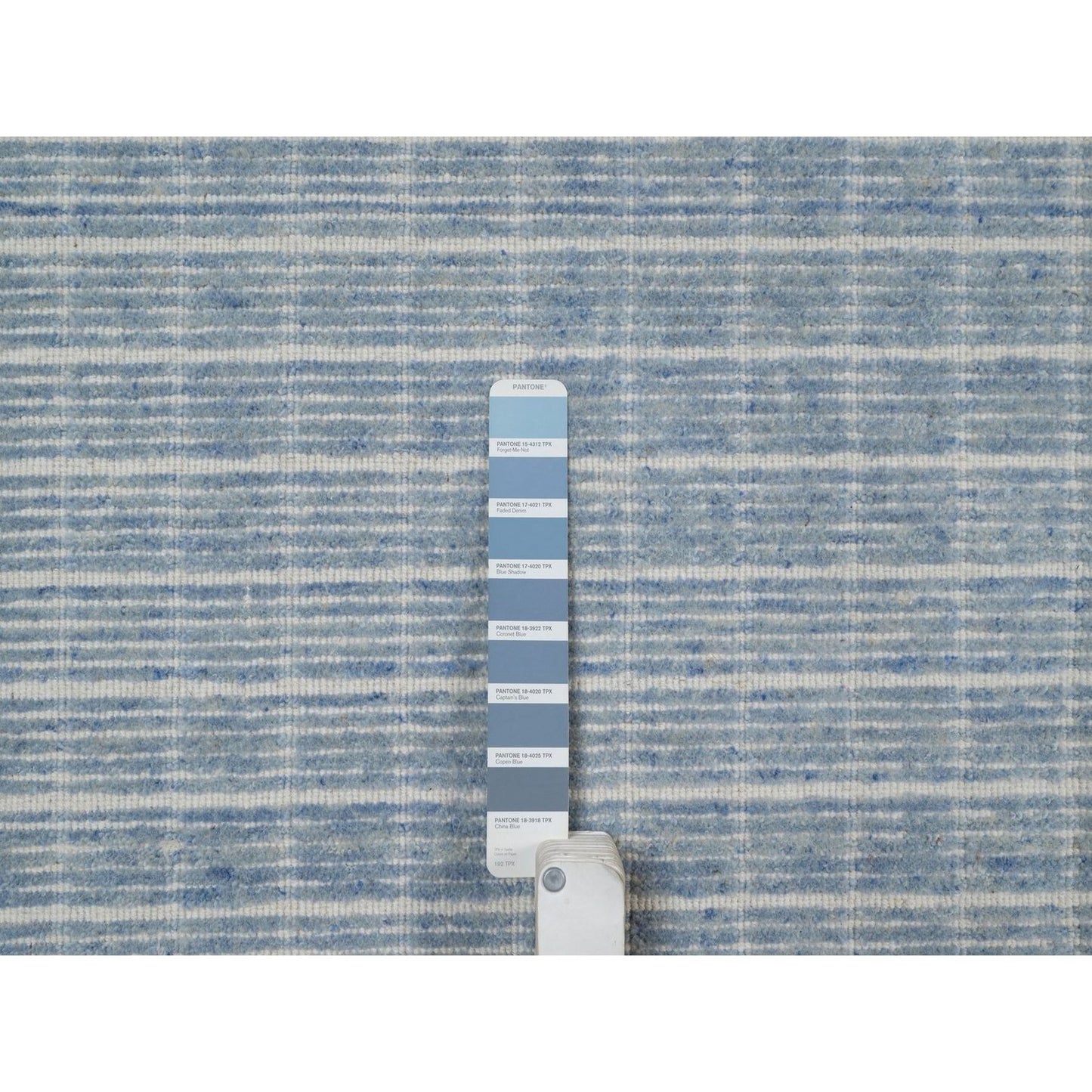 10'X14' Yonder Blue Modern Plain Decor Box Design Loomed Knotted Wool Rug