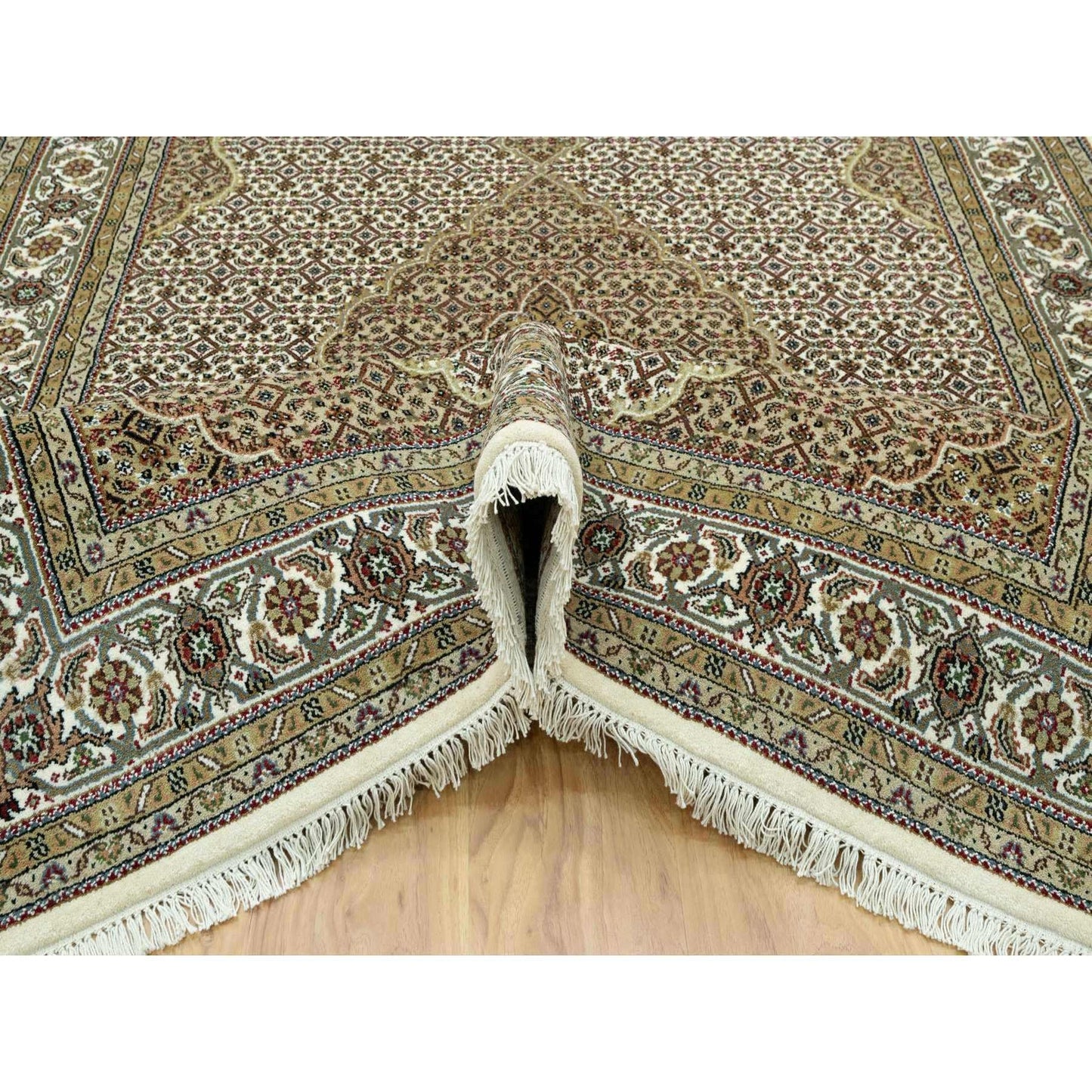 5'10"X9'2" Silky White Wool Tebraz Mahi Design Hand Knotted Oriental Rug