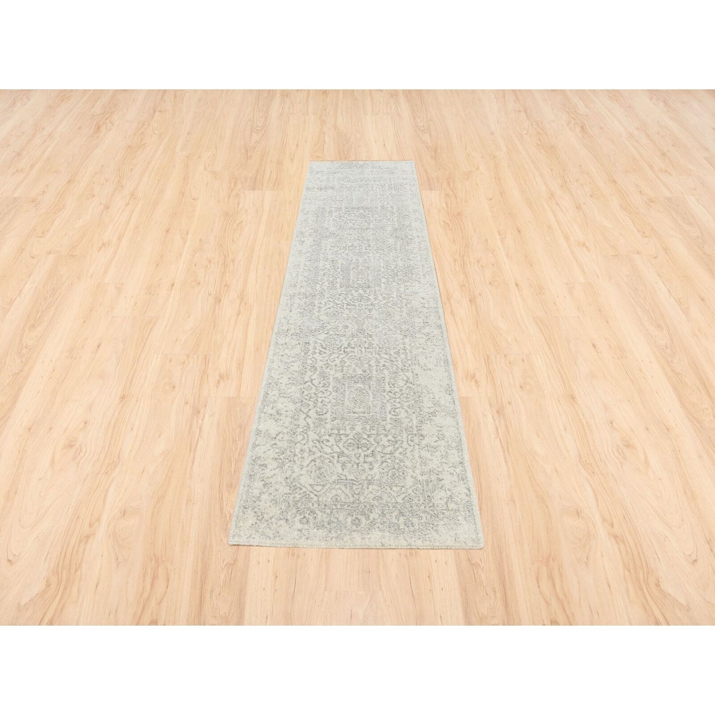 2'6"X10'1" Beige Hand Loomed Wool Silk Fine Jacquard Oriental Runner Rug