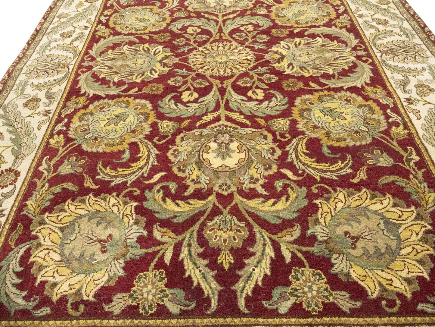 Hand-Knotted Thick Pile Floral Oriental Rug Agra