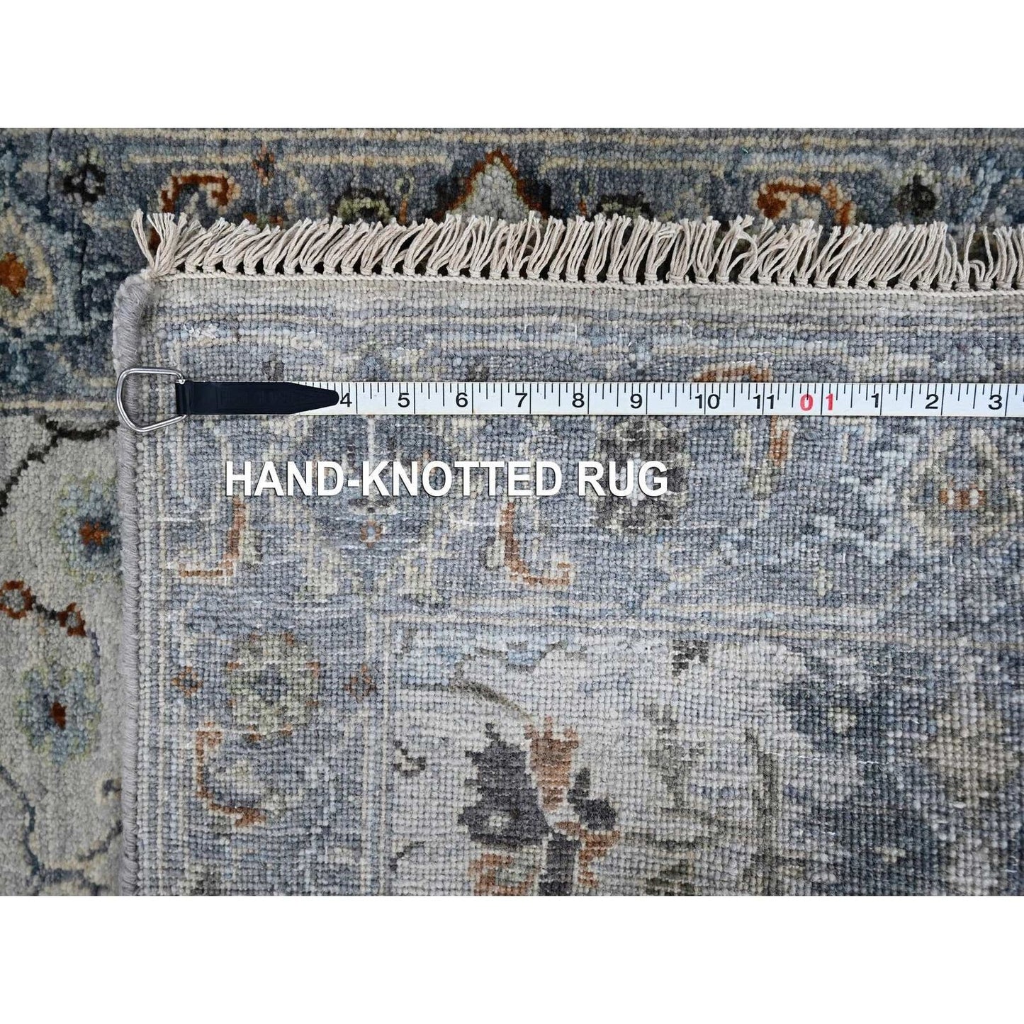 2'6"X5'9" White Oushak With Floral Motifs Hand Knotted Wool Runner Rug